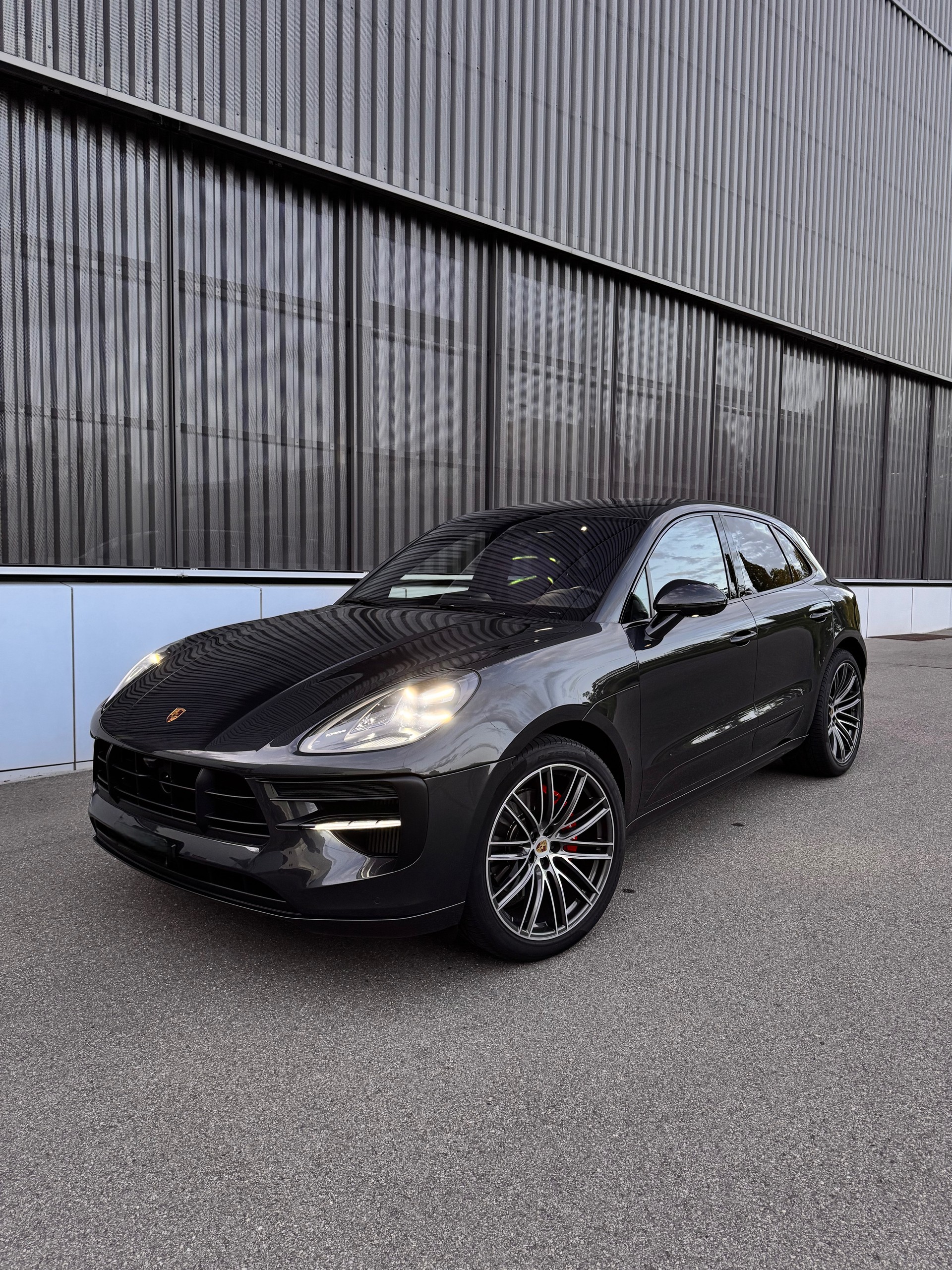 PORSCHE 2.9 V6 GTS-image-0