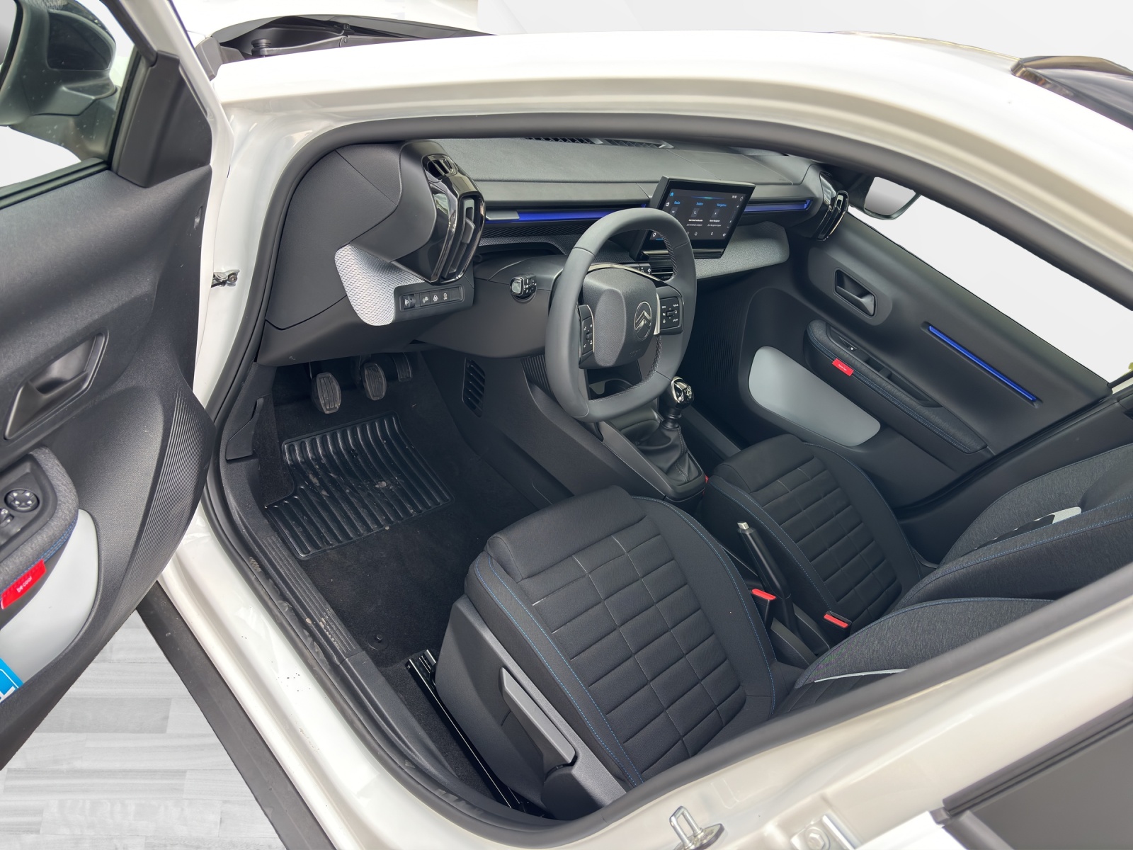 CITROEN C3 1.2 Turbo Tonic+-image-9