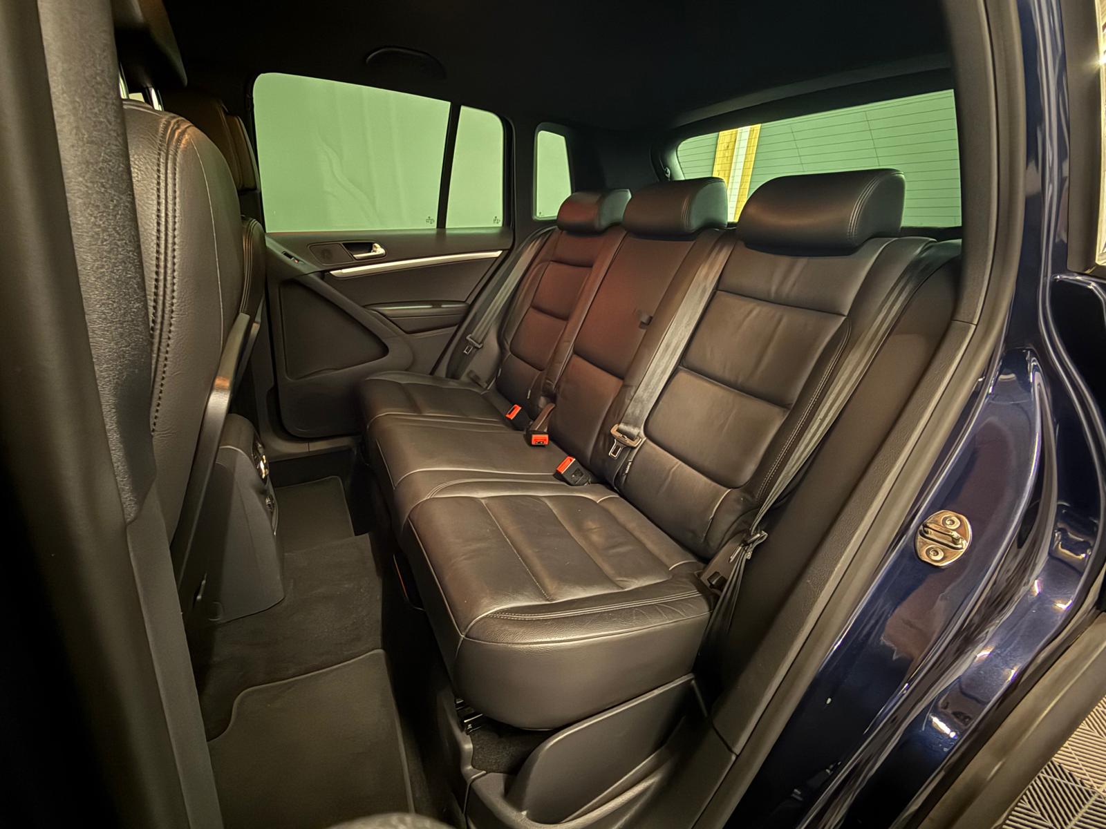VW Tiguan 2.0 TSI Cup R-Line 4Motion DSG-image-12