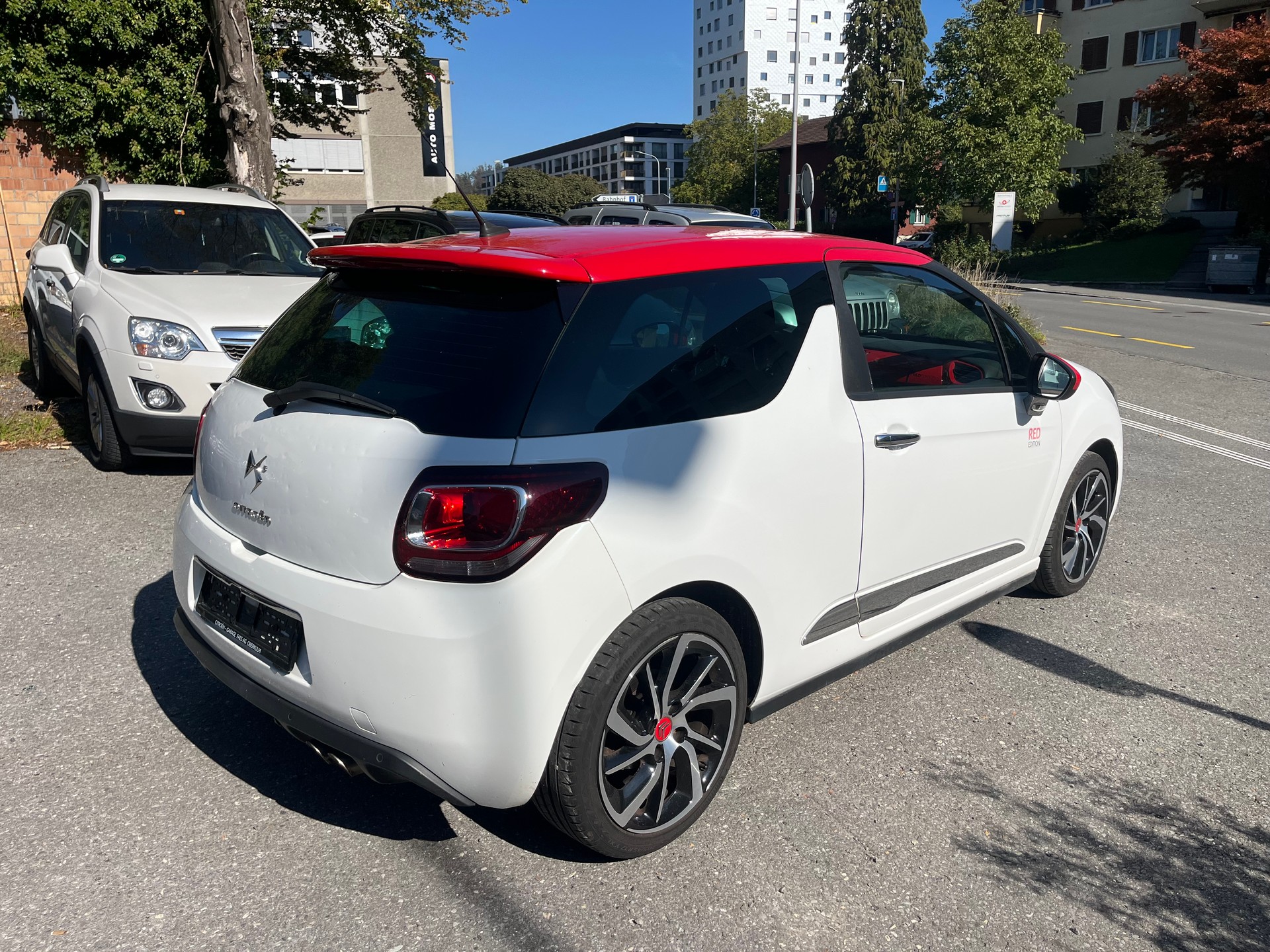 DS AUTOMOBILES DS3 1.6 THP Faubourg Addict-image-4