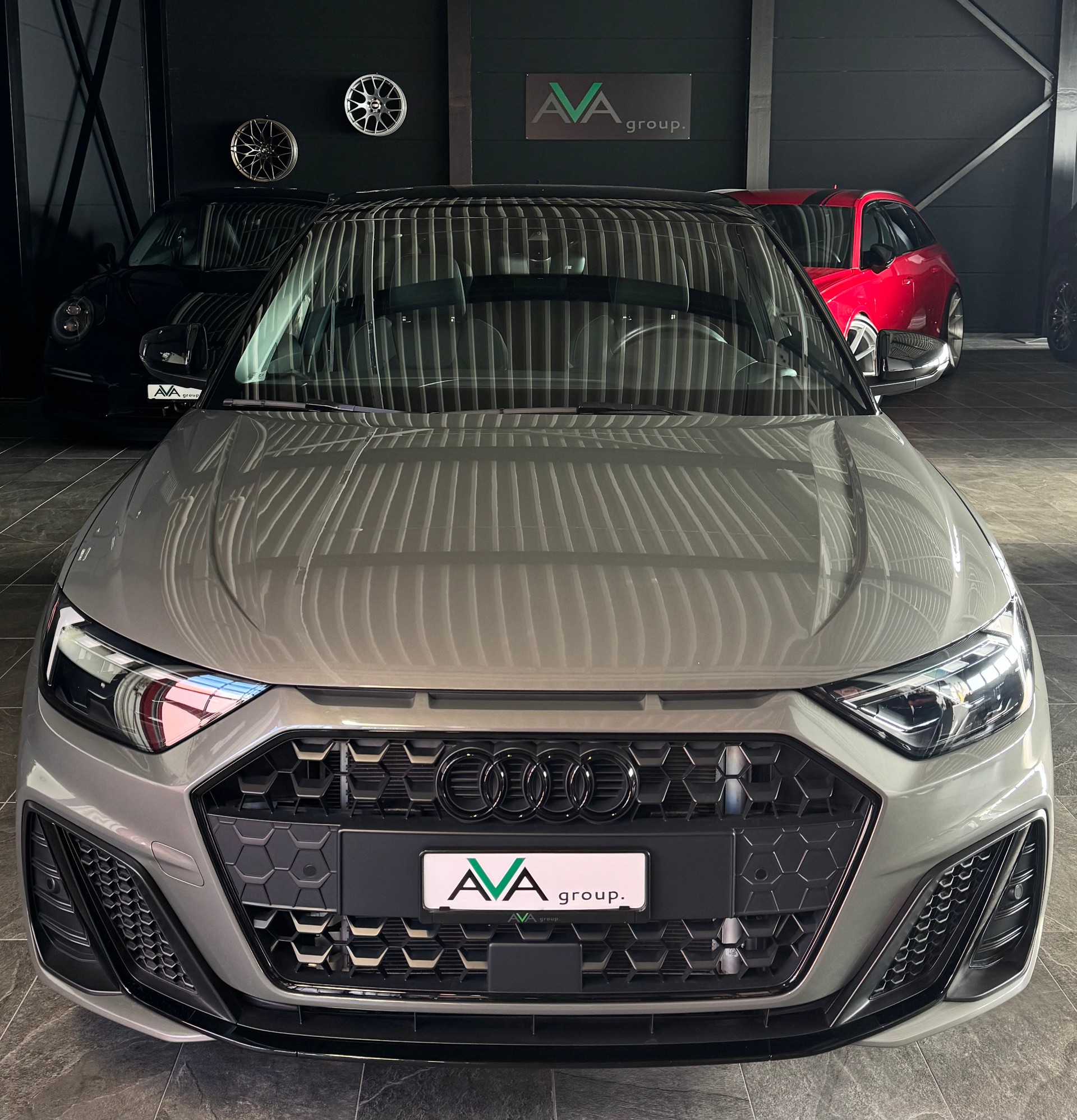 AUDI A1 Sportback 35 TFSI S Line S-tronic *GOLDEN NUGGET*-image-2