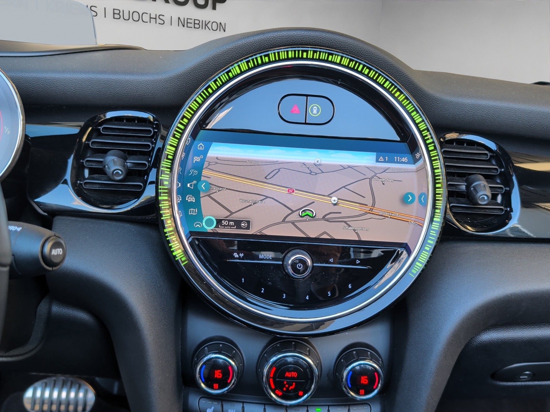 MINI Cooper John Cooper Works Cabriolet Steptronic-image-16