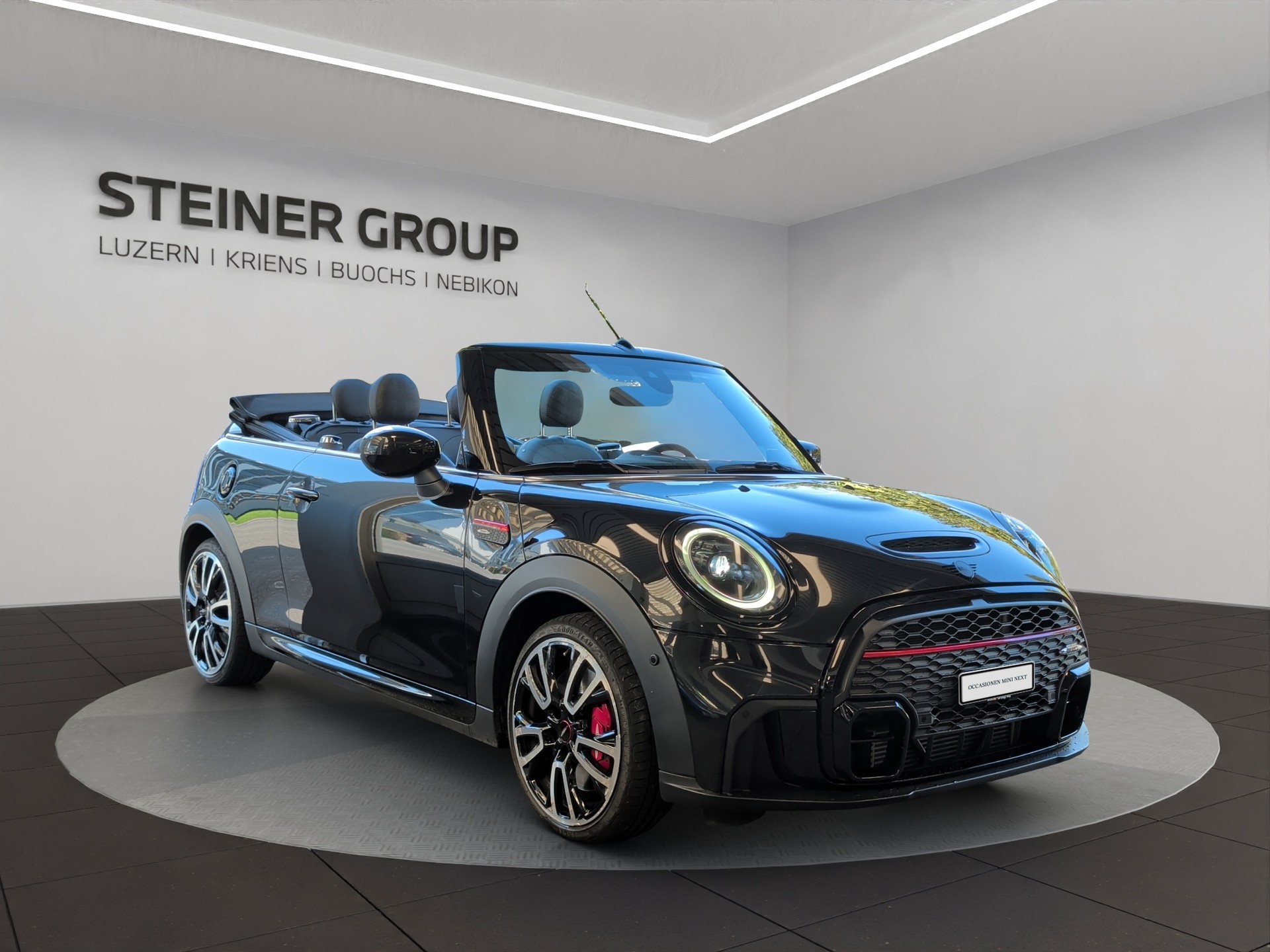 MINI Cooper John Cooper Works Cabriolet Steptronic-image-2