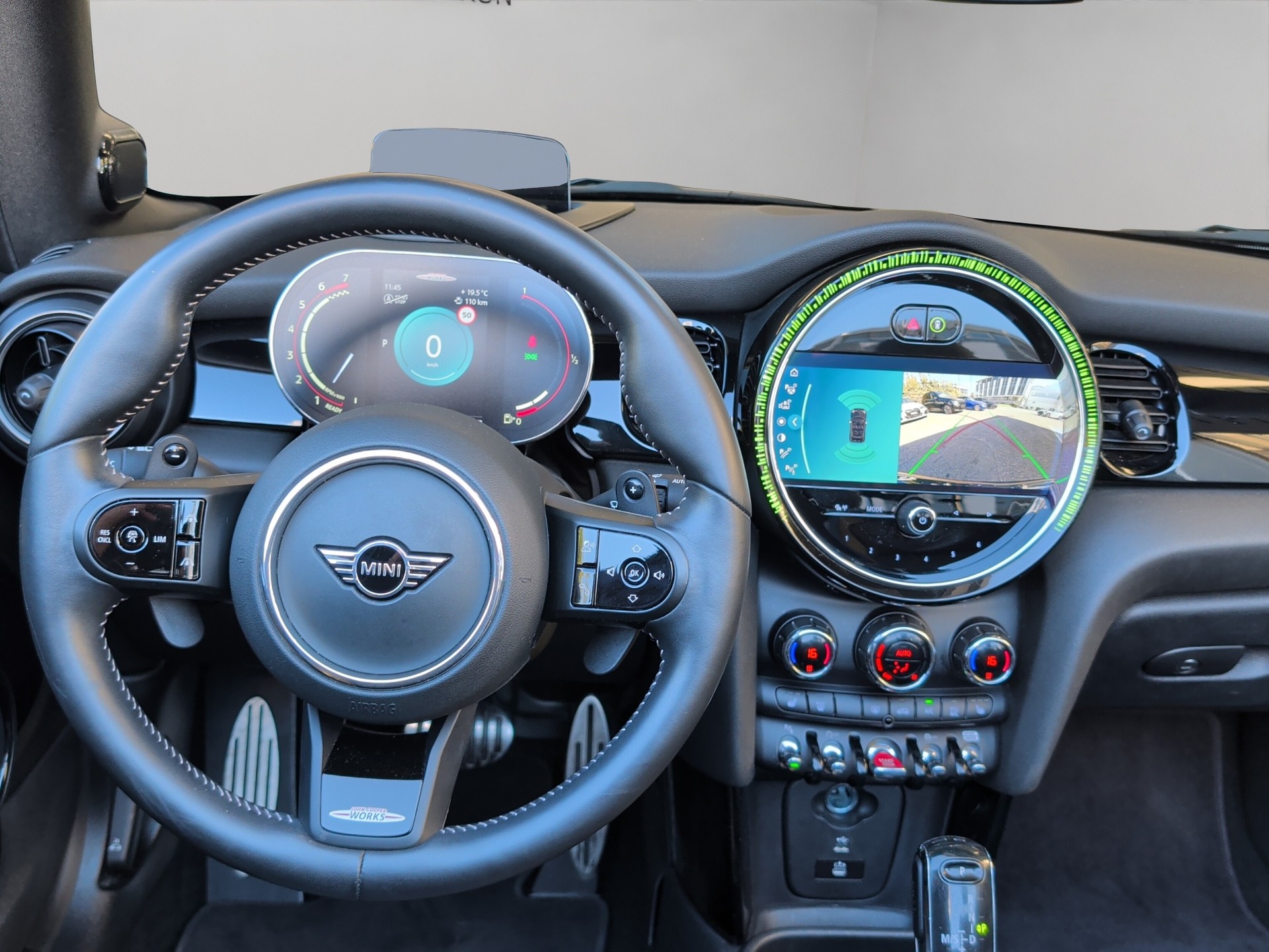 MINI Cooper John Cooper Works Cabriolet Steptronic-image-14