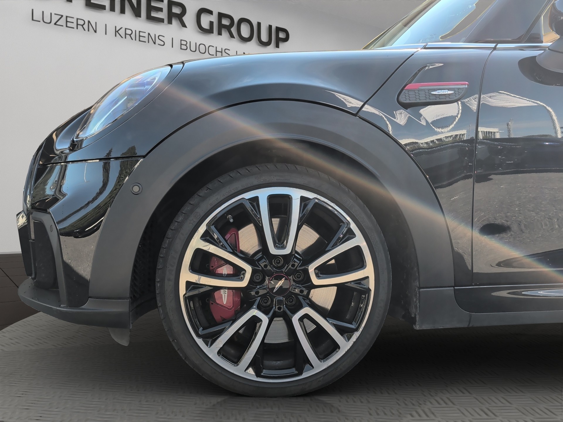 MINI Cooper John Cooper Works Cabriolet Steptronic-image-8