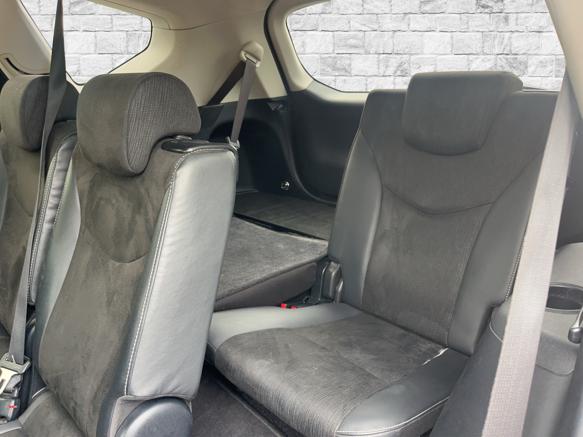 TOYOTA Prius+Wagon 1.8 VVT-i HSD Style 7 Places-image-13