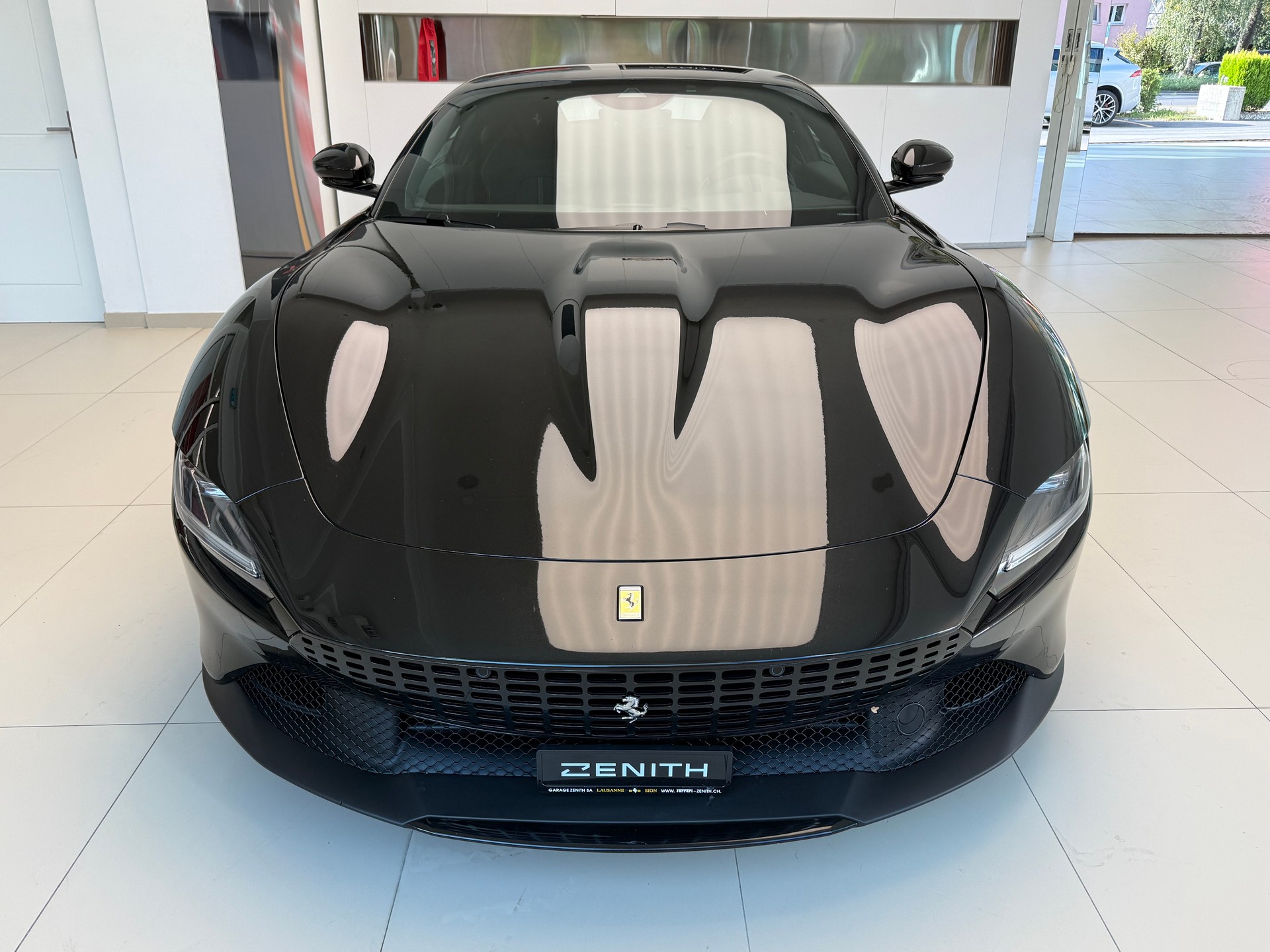 FERRARI Roma 3.9 V8 T-image-1