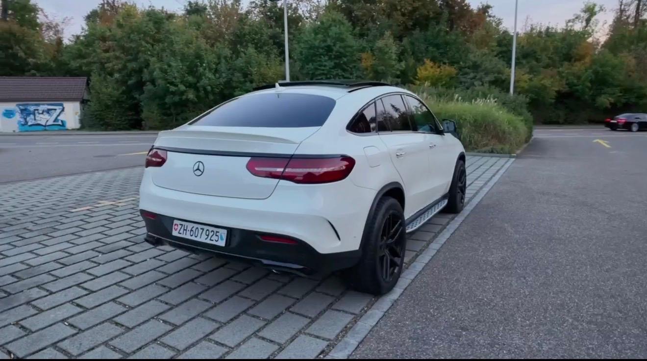 MERCEDES-BENZ * CH Fahrzeug *AMG Line* Top Austattung-image-2