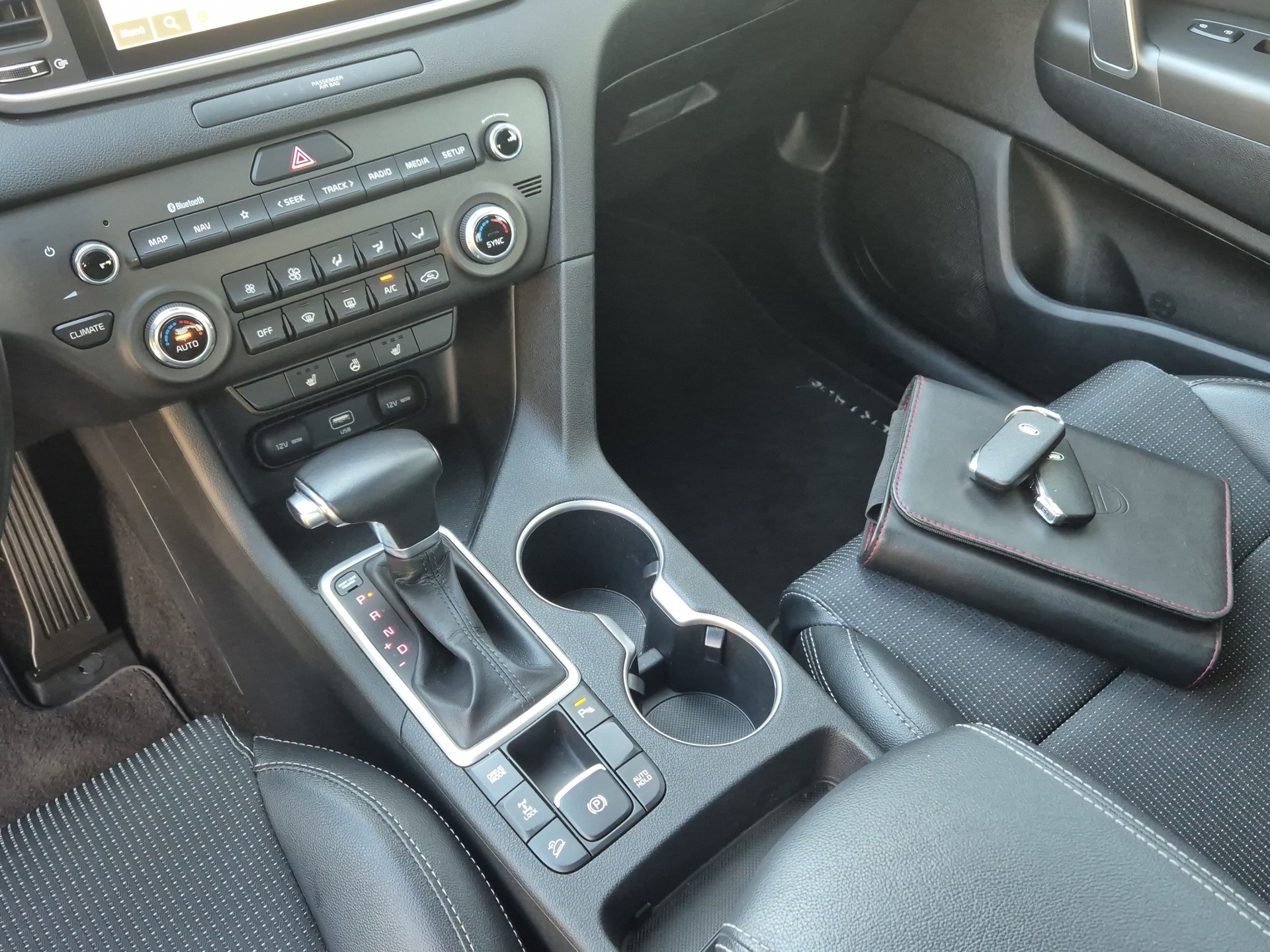 KIA Sportage 1.6 T-GDi Black Edition 4WD Automat-image-15