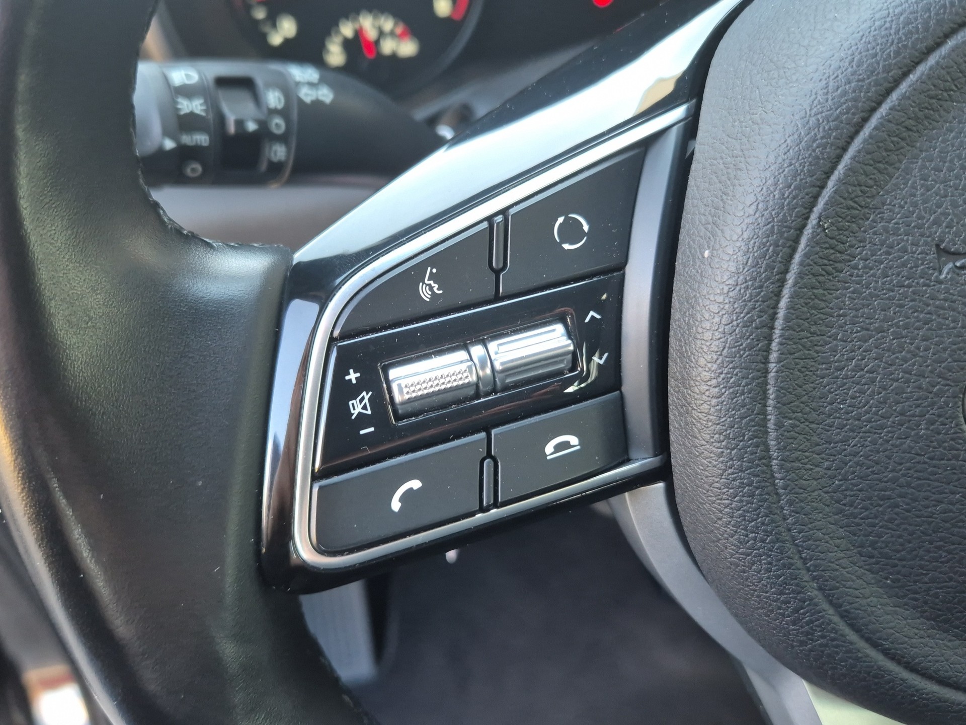 KIA Sportage 1.6 T-GDi Black Edition 4WD Automat-image-13