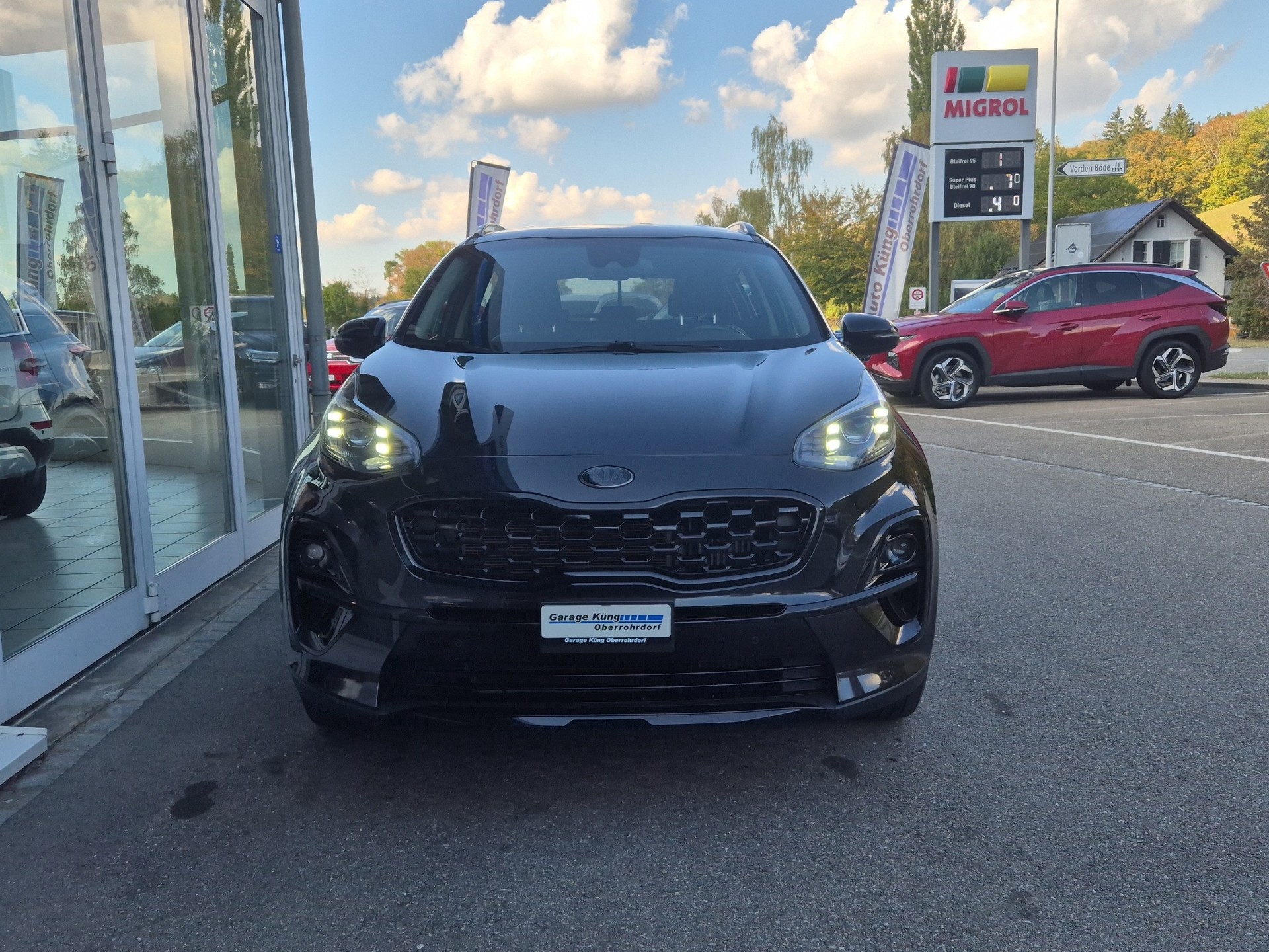 KIA Sportage 1.6 T-GDi Black Edition 4WD Automat-image-1