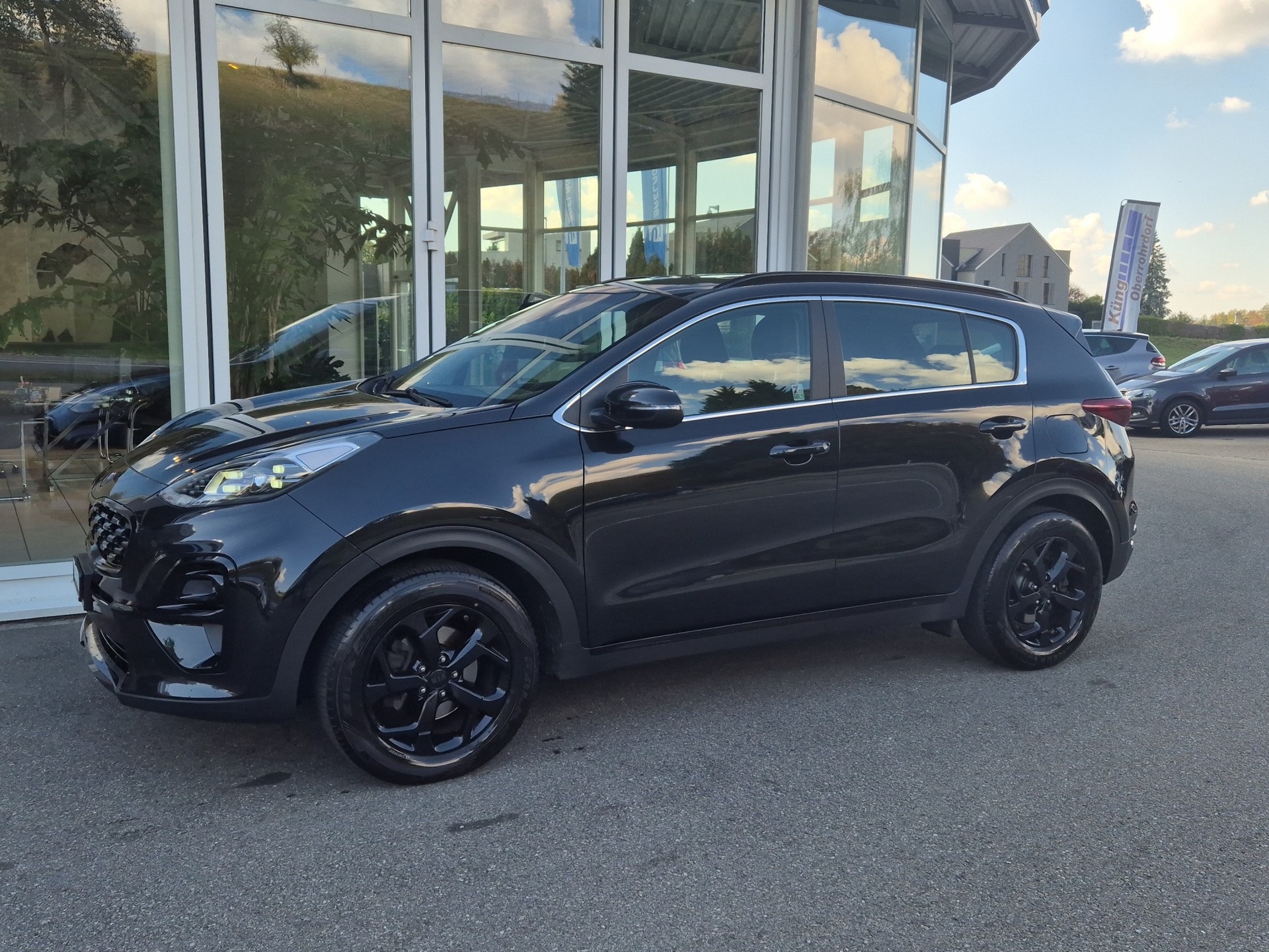 KIA Sportage 1.6 T-GDi Black Edition 4WD Automat-image-0