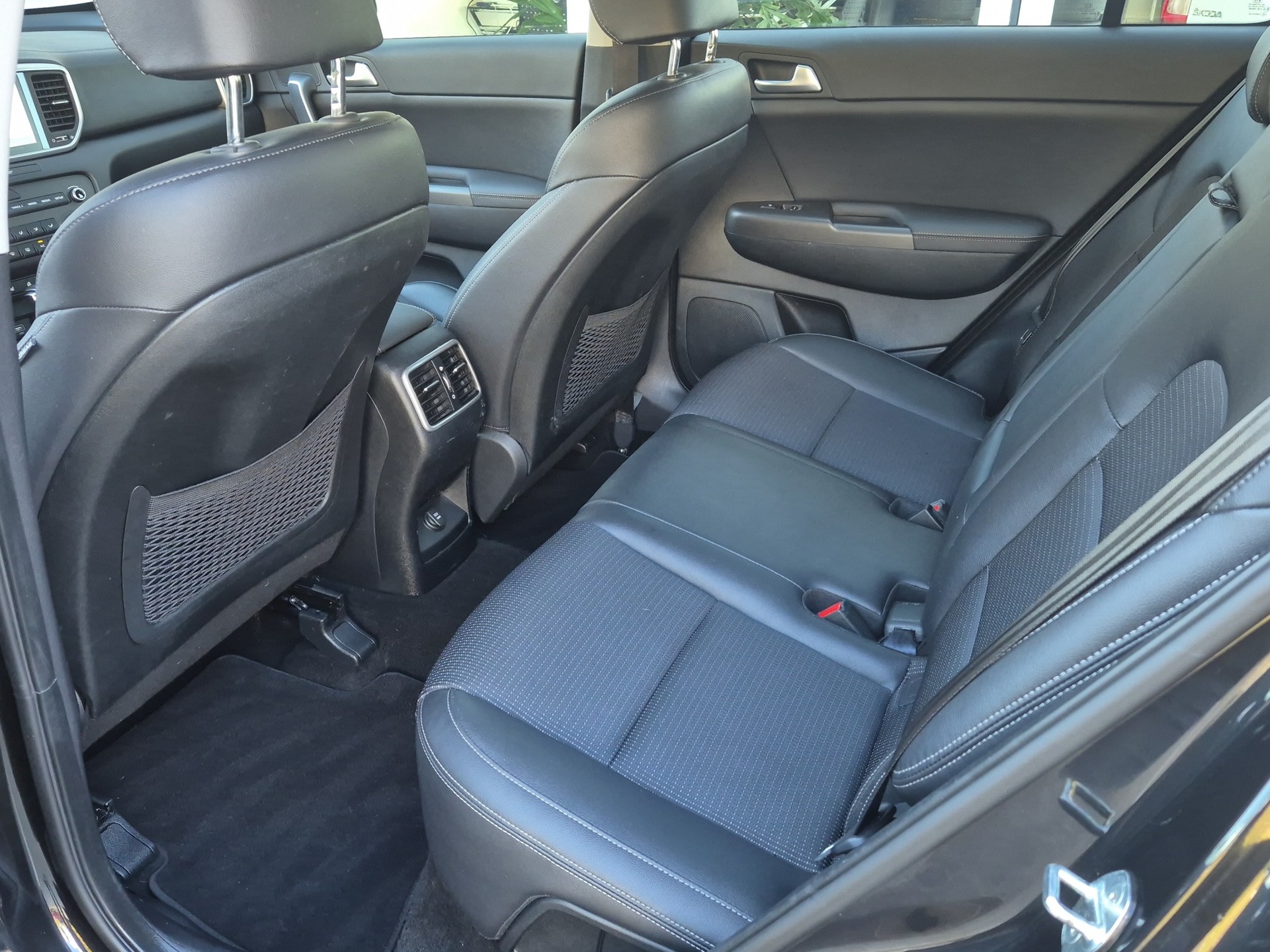 KIA Sportage 1.6 T-GDi Black Edition 4WD Automat-image-21