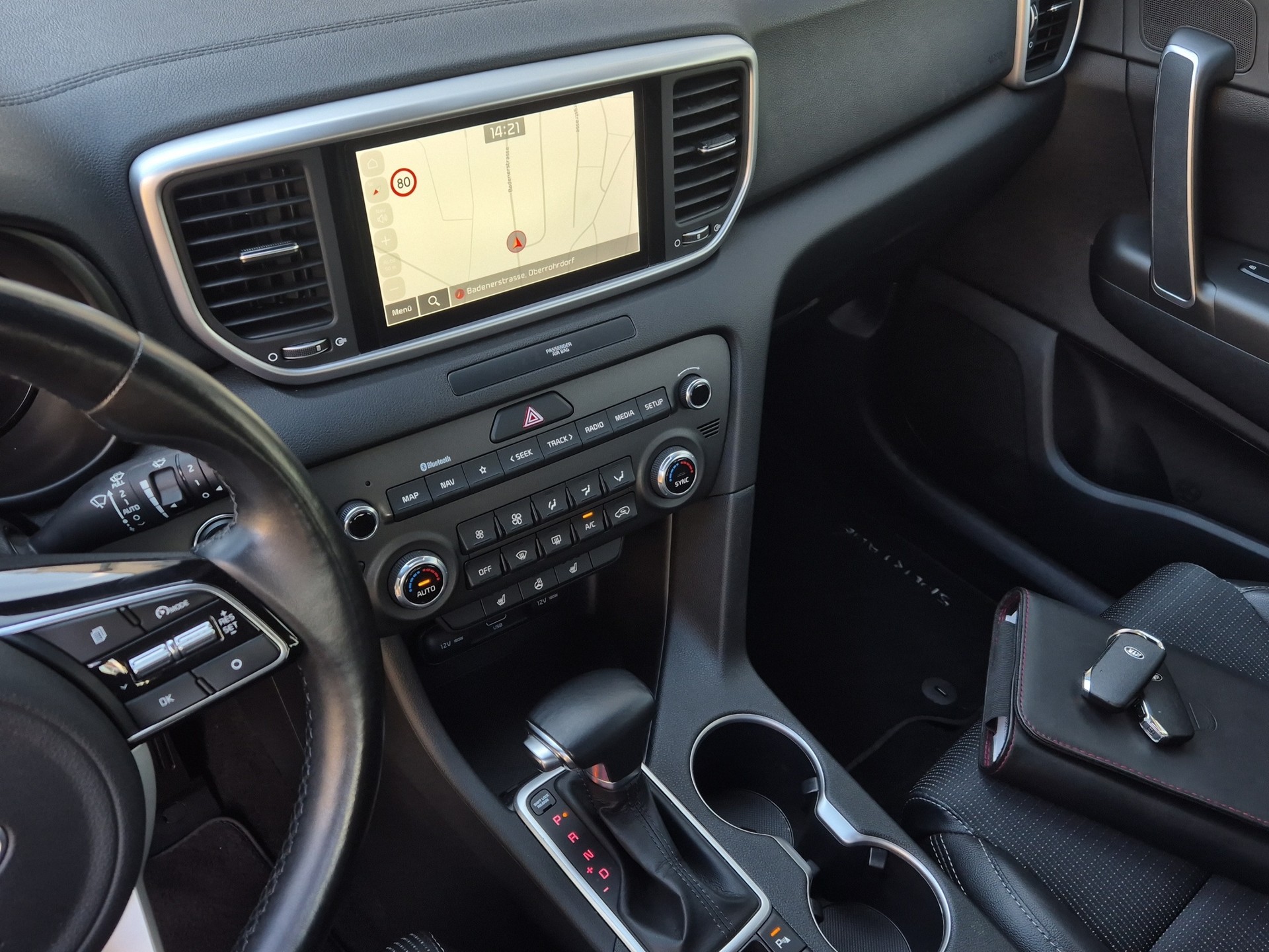 KIA Sportage 1.6 T-GDi Black Edition 4WD Automat-image-8
