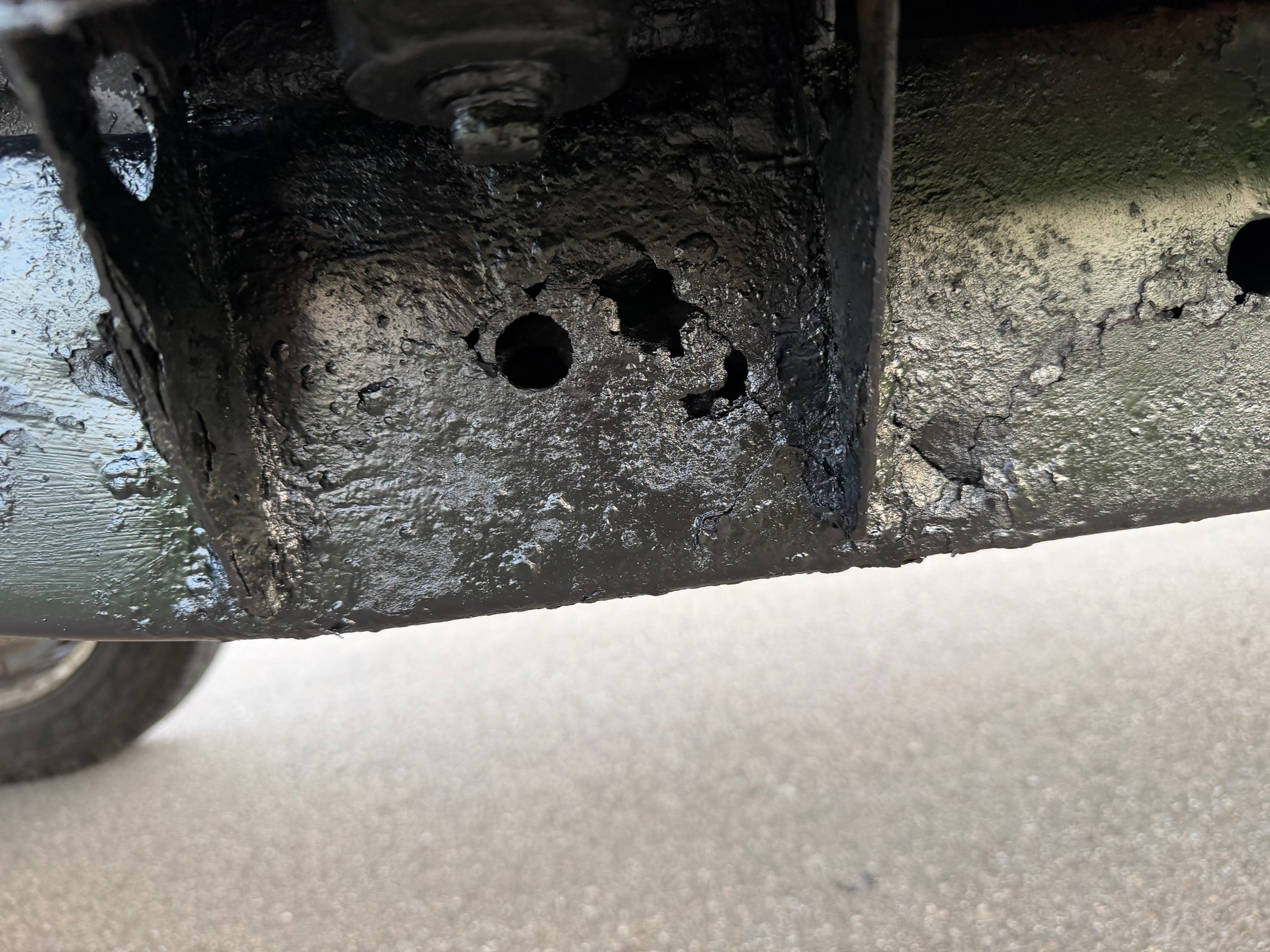 NISSAN King Cab 2.4 4x4 KNMD21-image-18