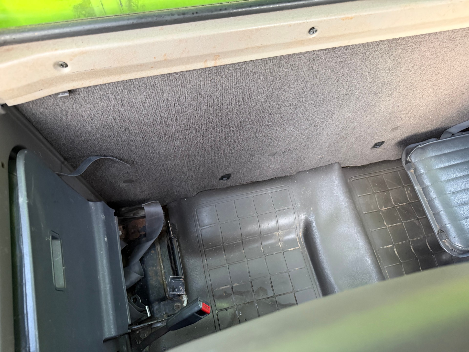 NISSAN King Cab 2.4 4x4 KNMD21-image-16