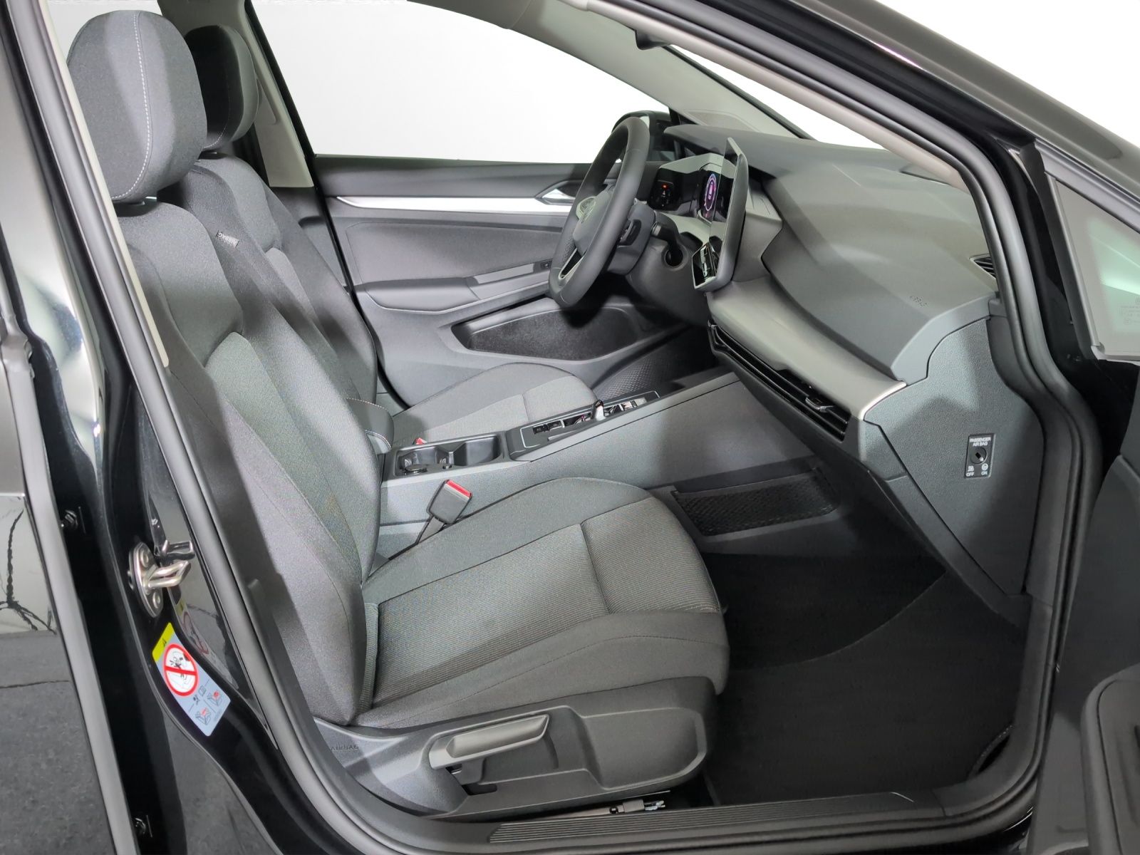 VW Golf 1.5 e TSI mHEV Value DSG-image-6