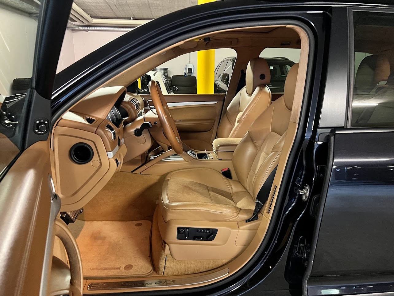 PORSCHE Cayenne GTS Tiptronic-image-14