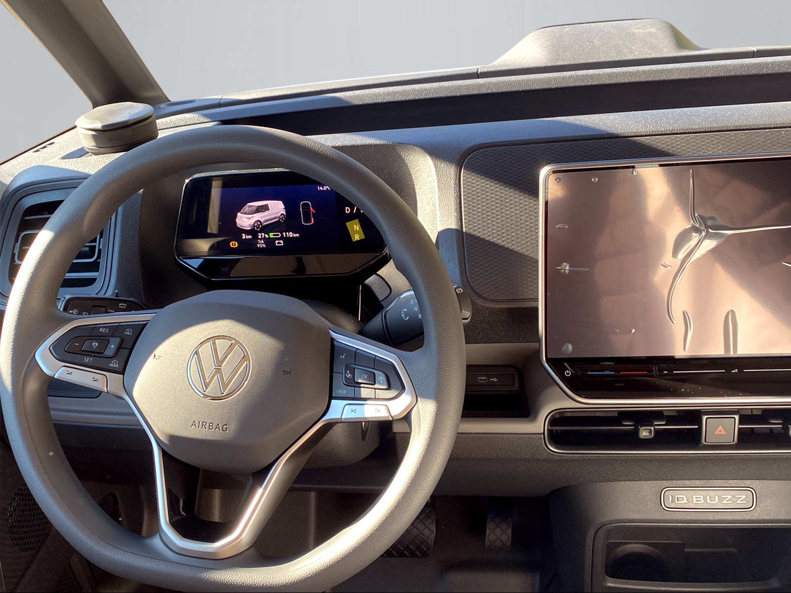 VW ID Buzz Cargo Pro 4Motion-image-5