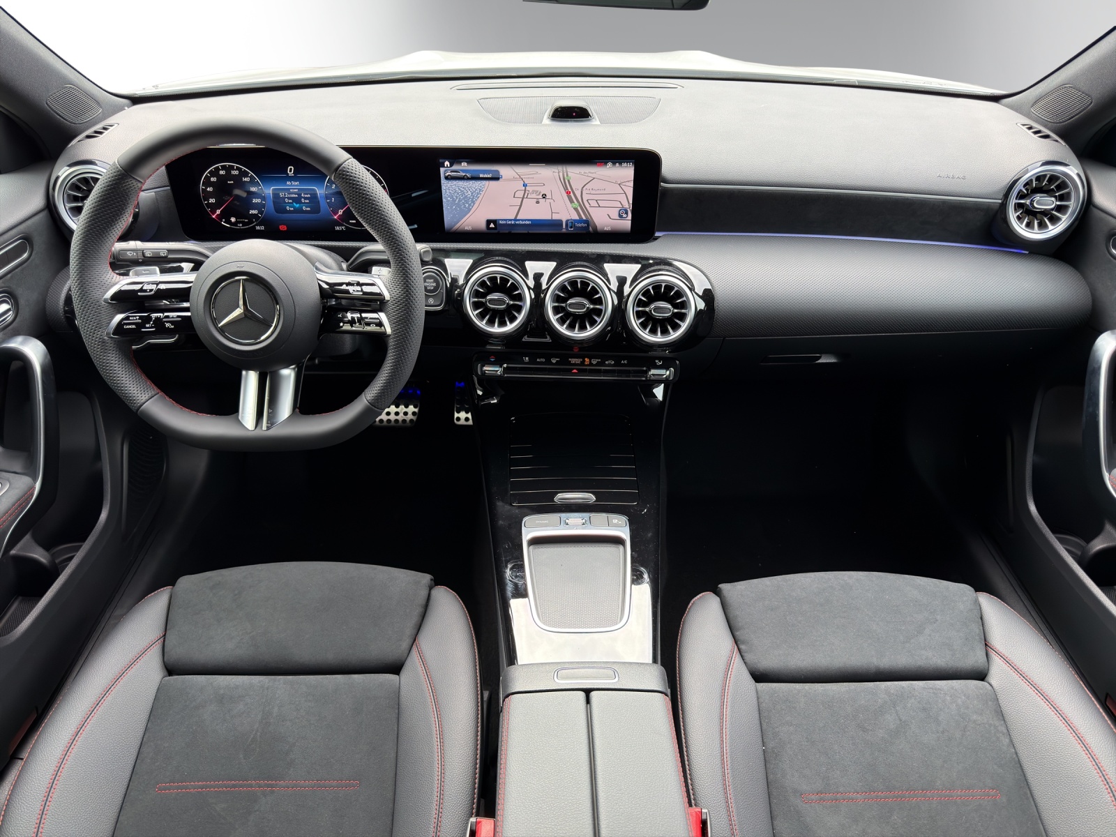 MERCEDES-BENZ A 200 Night Star 7G-DCT-image-10