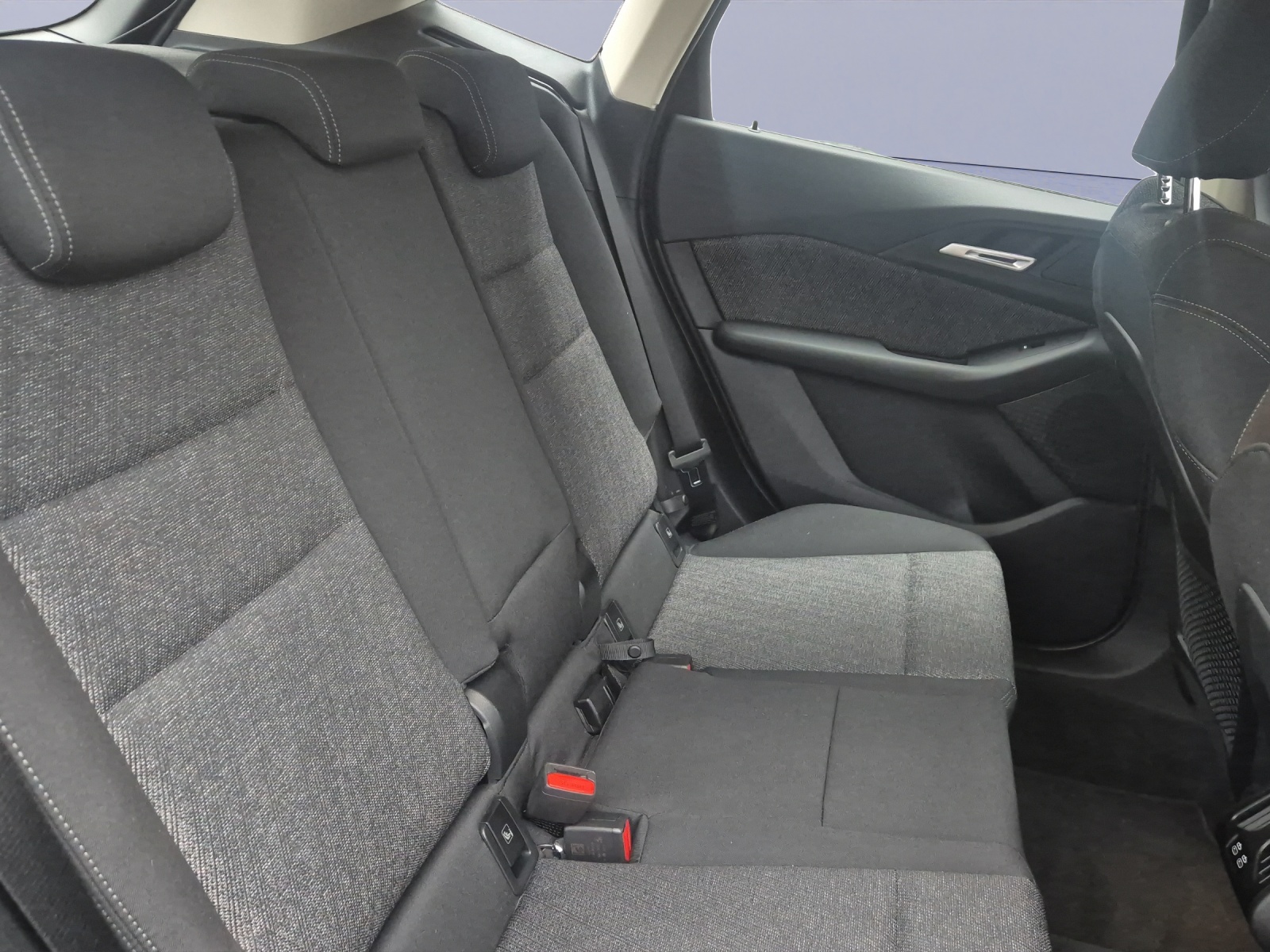 BMW 218i Active Tourer DKG-image-13