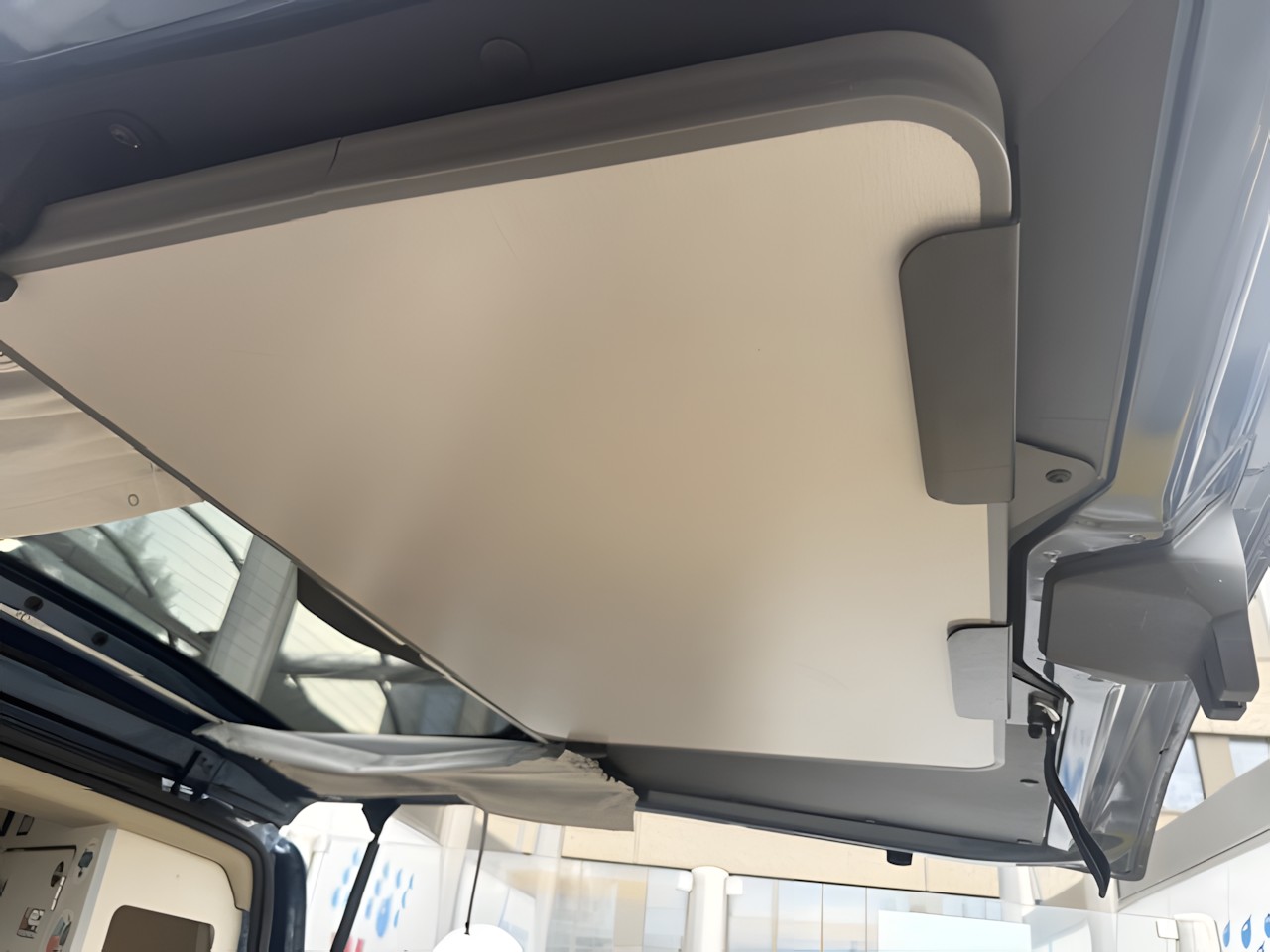 FORD Transit Custom 320 L1H1 Camper A-image-8