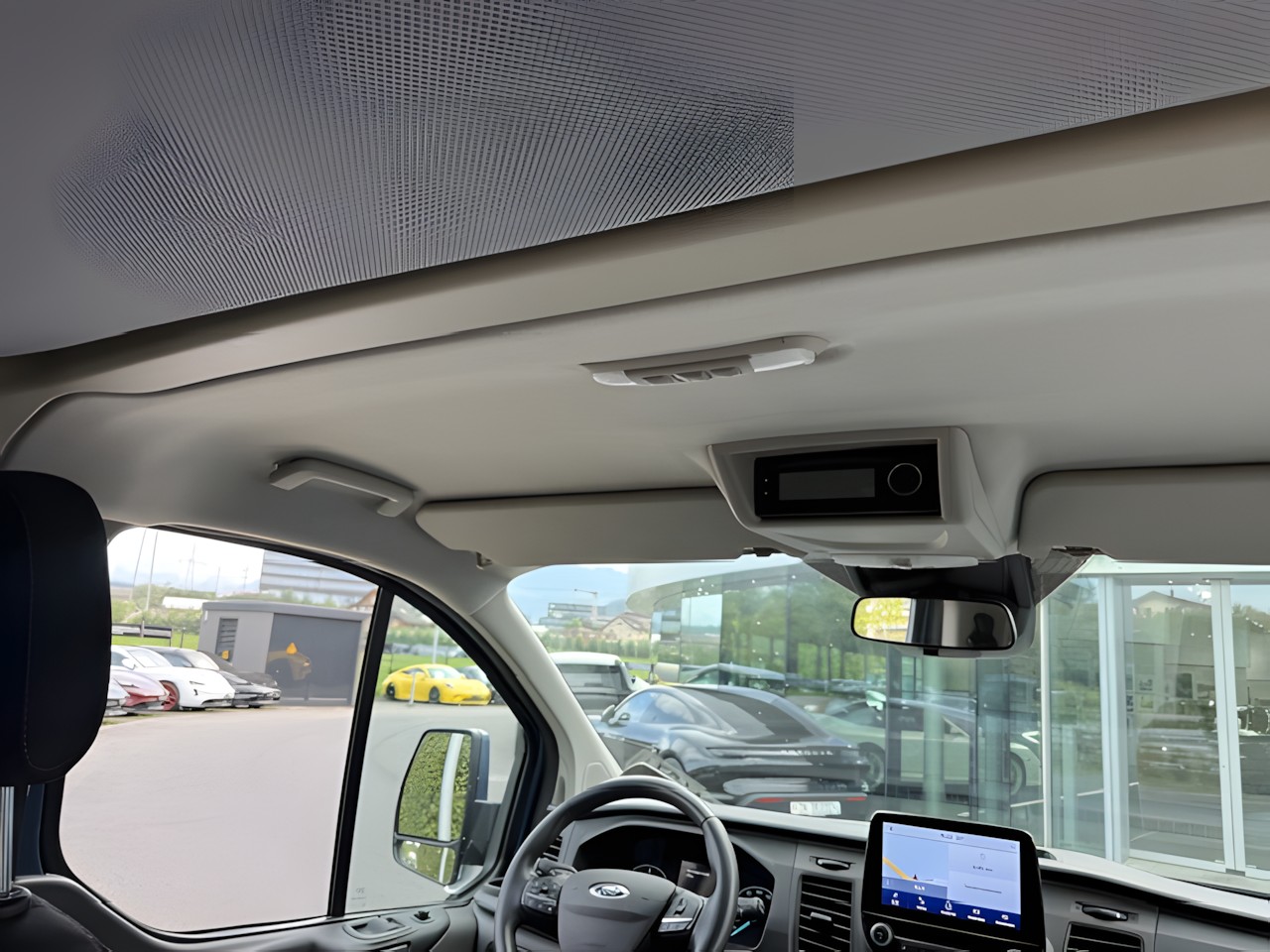 FORD Transit Custom 320 L1H1 Camper A-image-11