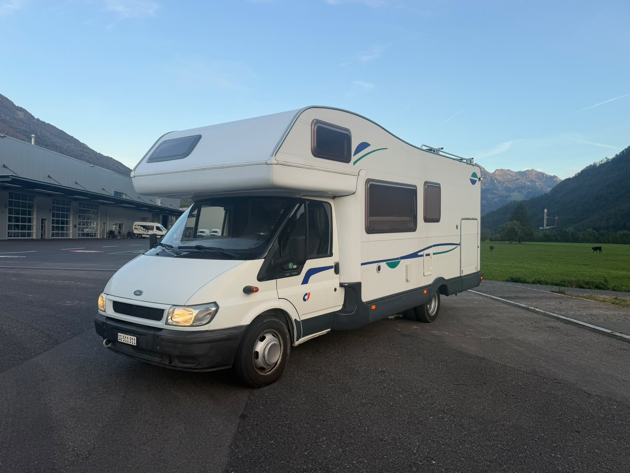 Car photo