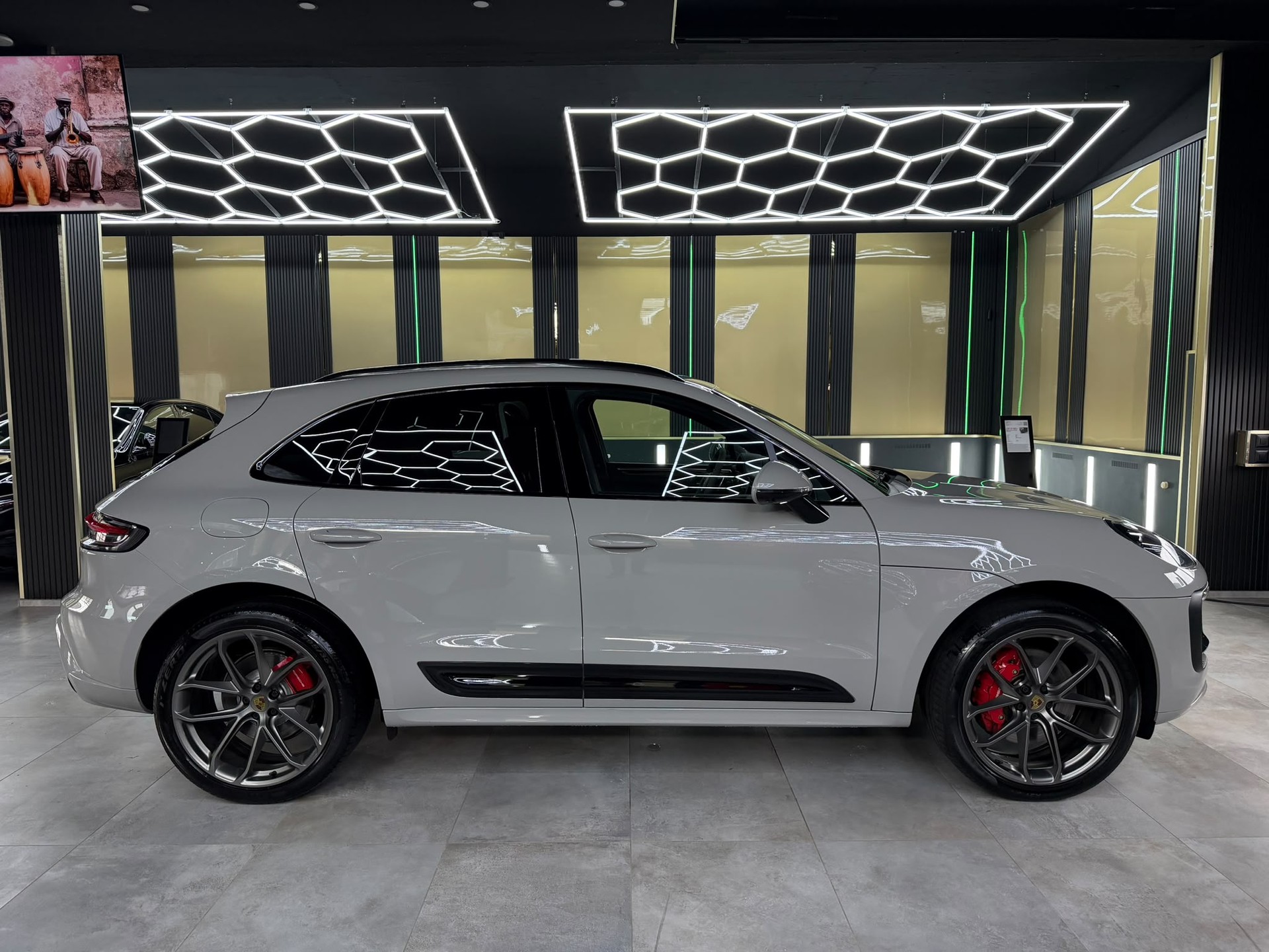 PORSCHE Macan S PDK-image-3