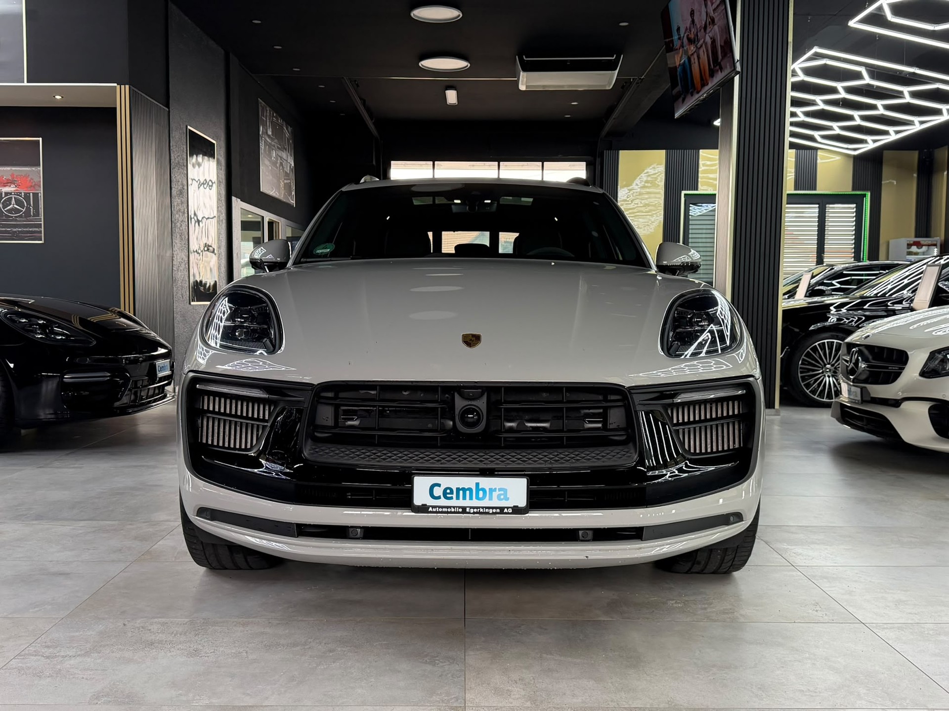 PORSCHE Macan S PDK-image-1
