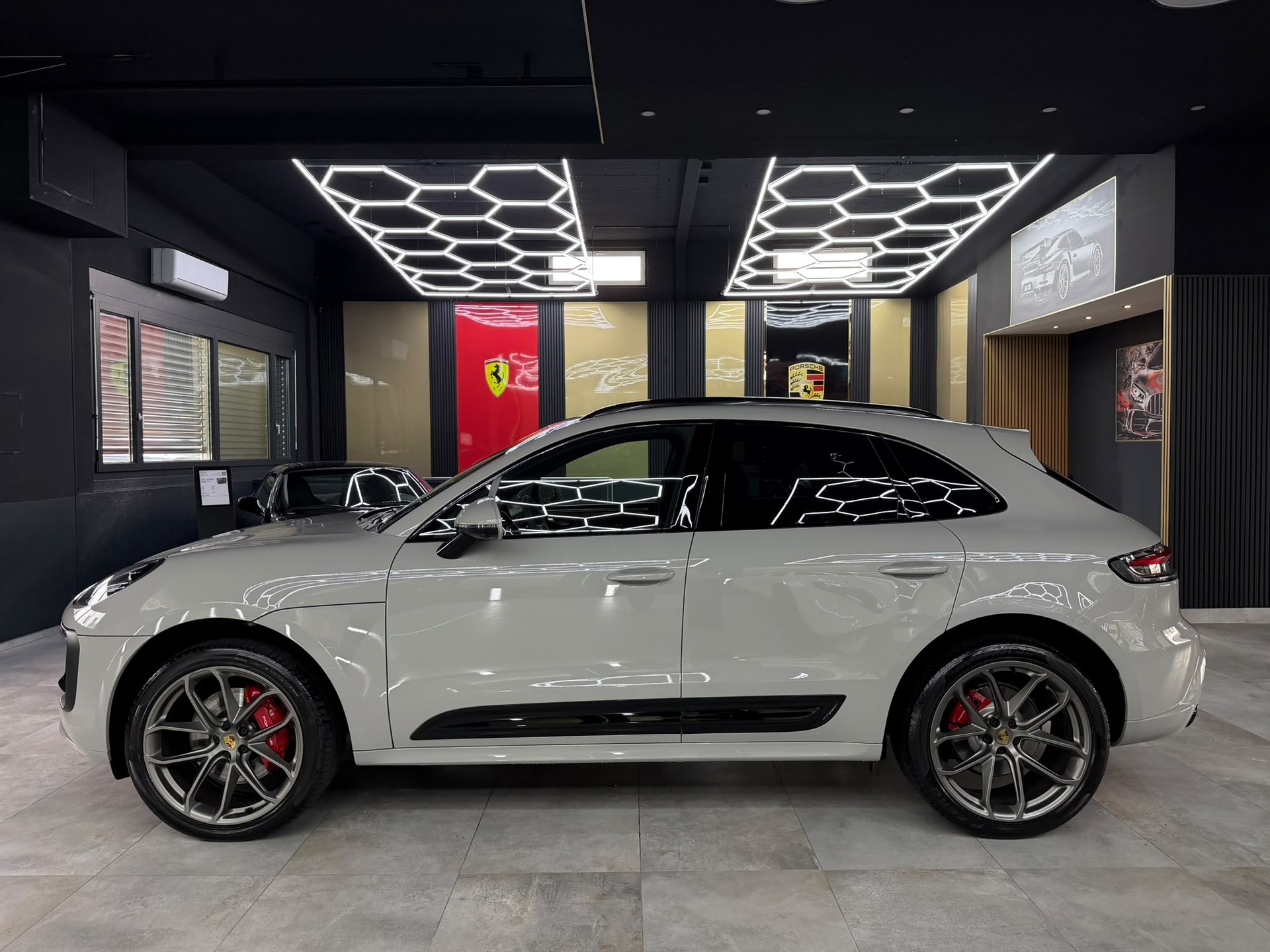 PORSCHE Macan S PDK-image-7