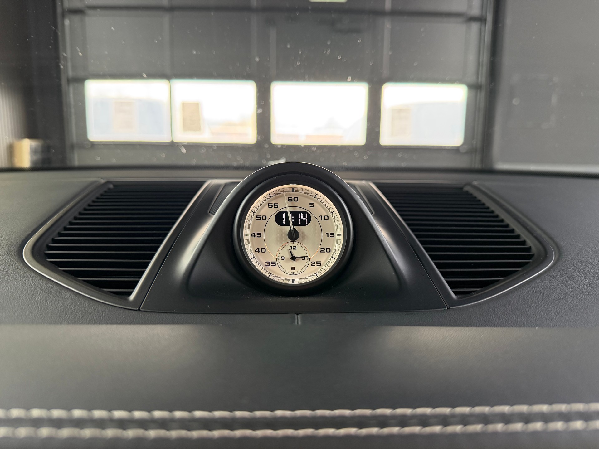 PORSCHE Macan S PDK-image-27