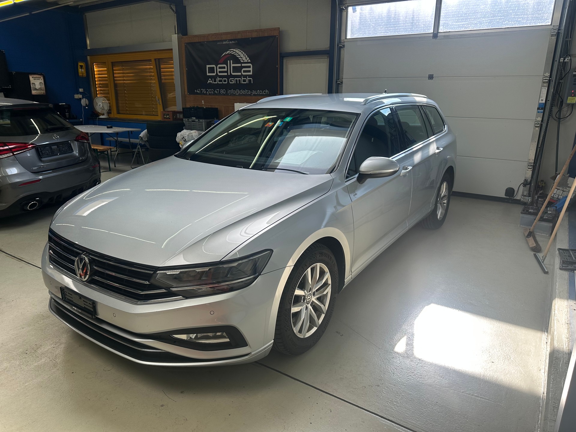 VW Passat 2.0 TDI BMT Business DSG-image-3