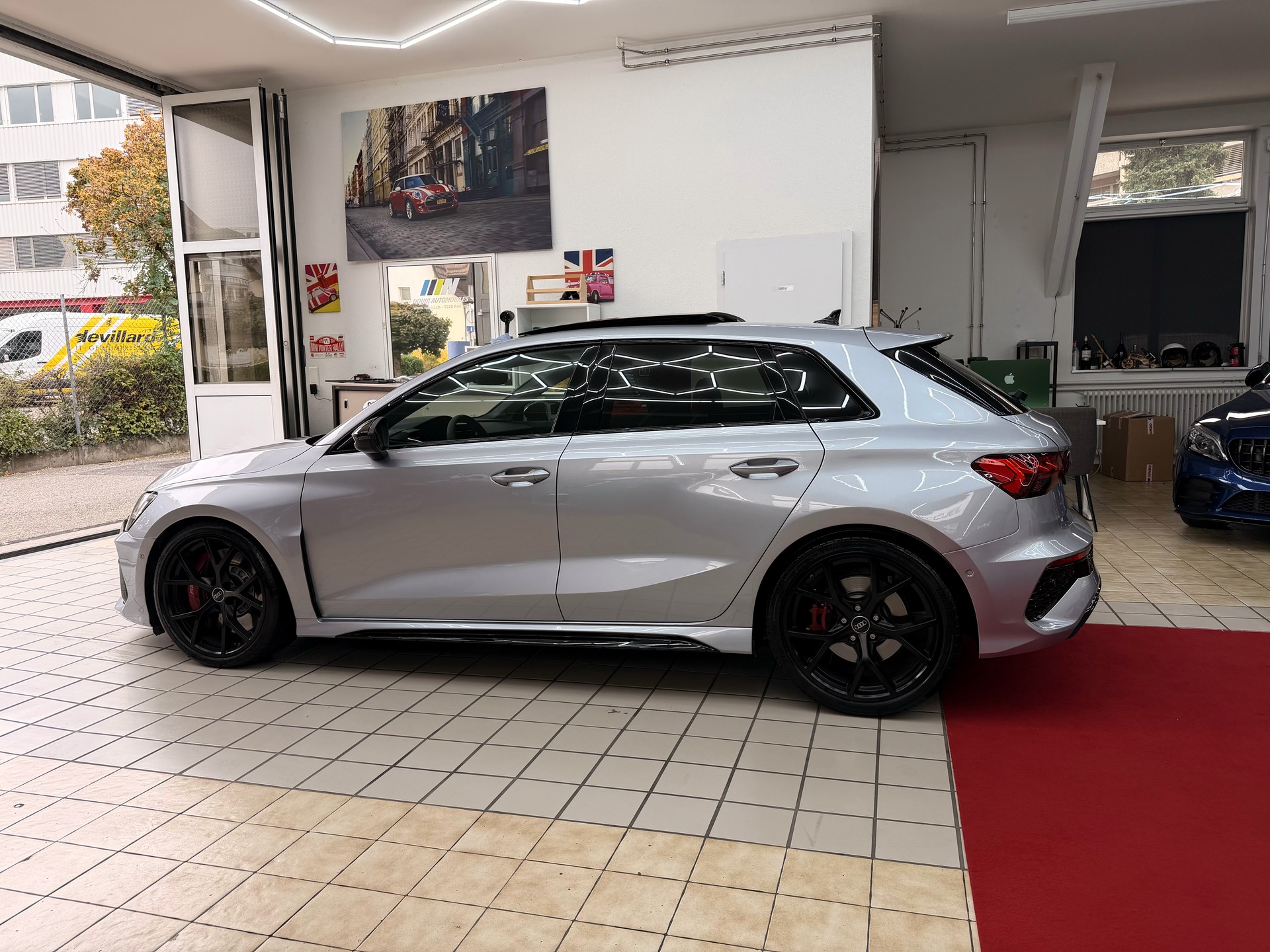 AUDI RS3 Sportback 2.5 TSI quattro S-tronic-image-2