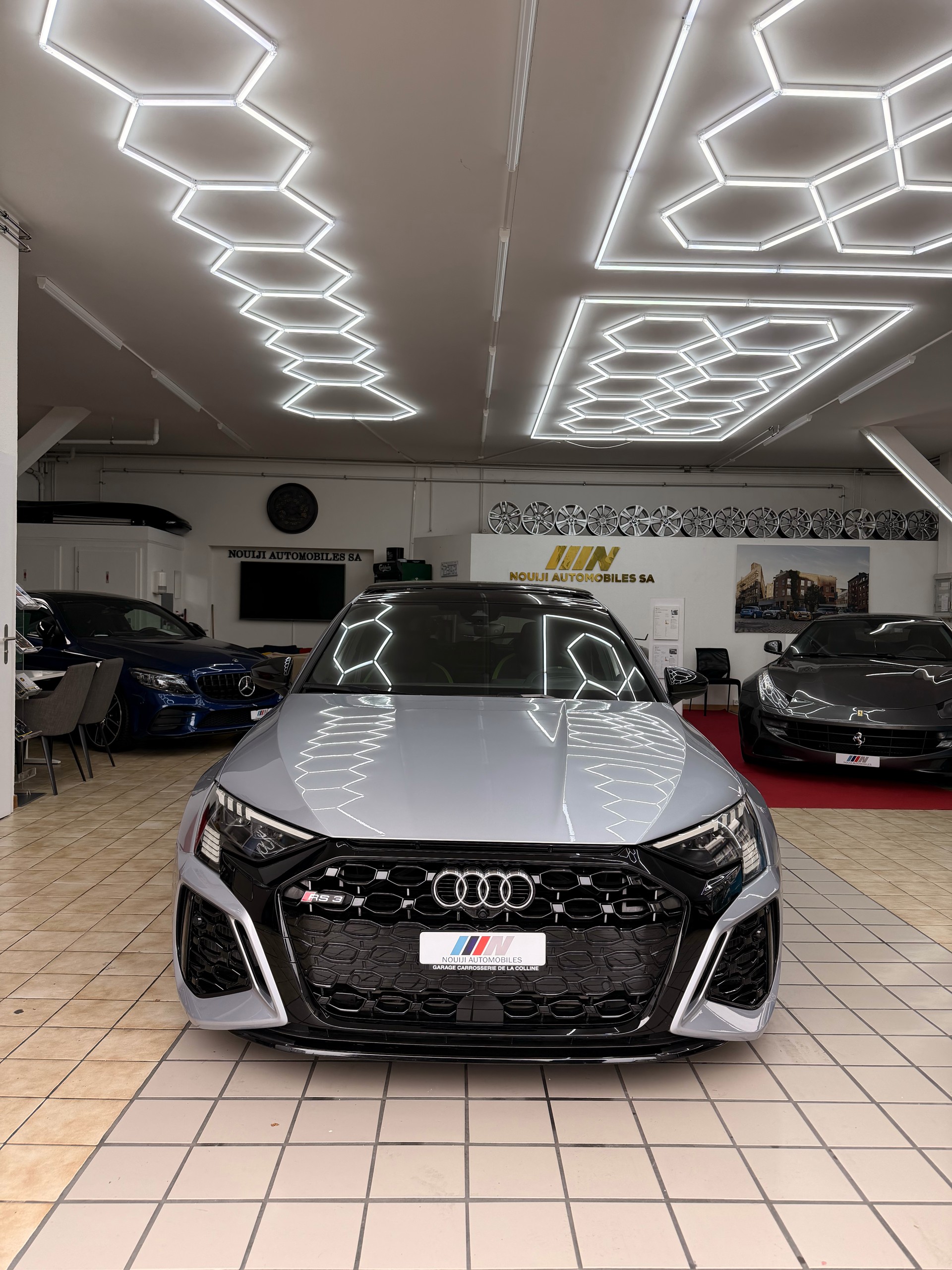 AUDI RS3 Sportback 2.5 TSI quattro S-tronic-image-0