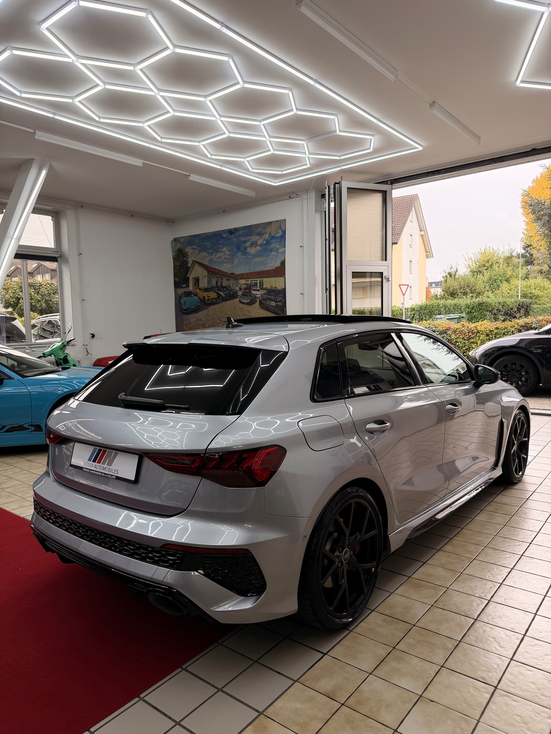 AUDI RS3 Sportback 2.5 TSI quattro S-tronic-image-5