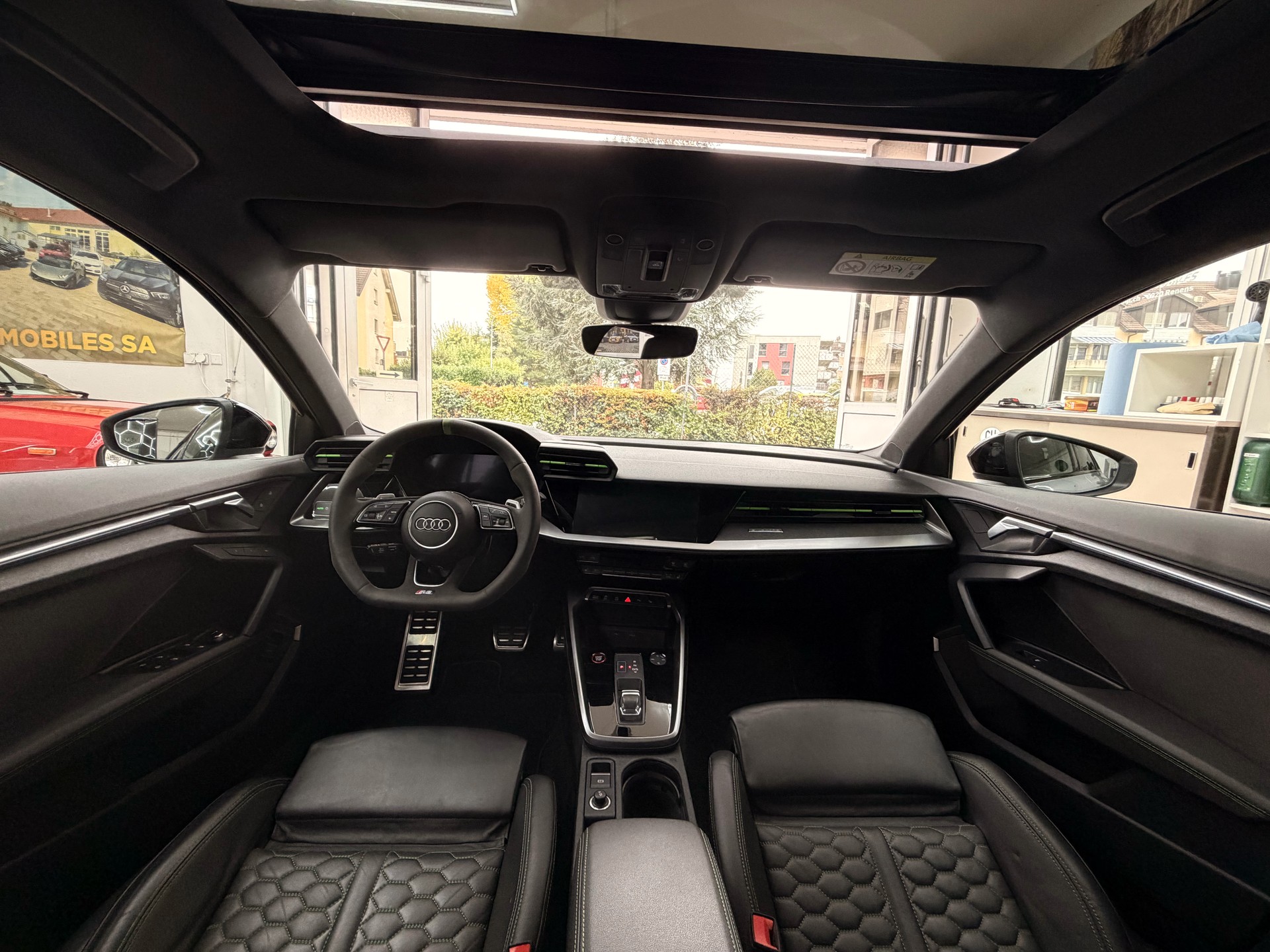 AUDI RS3 Sportback 2.5 TSI quattro S-tronic-image-16
