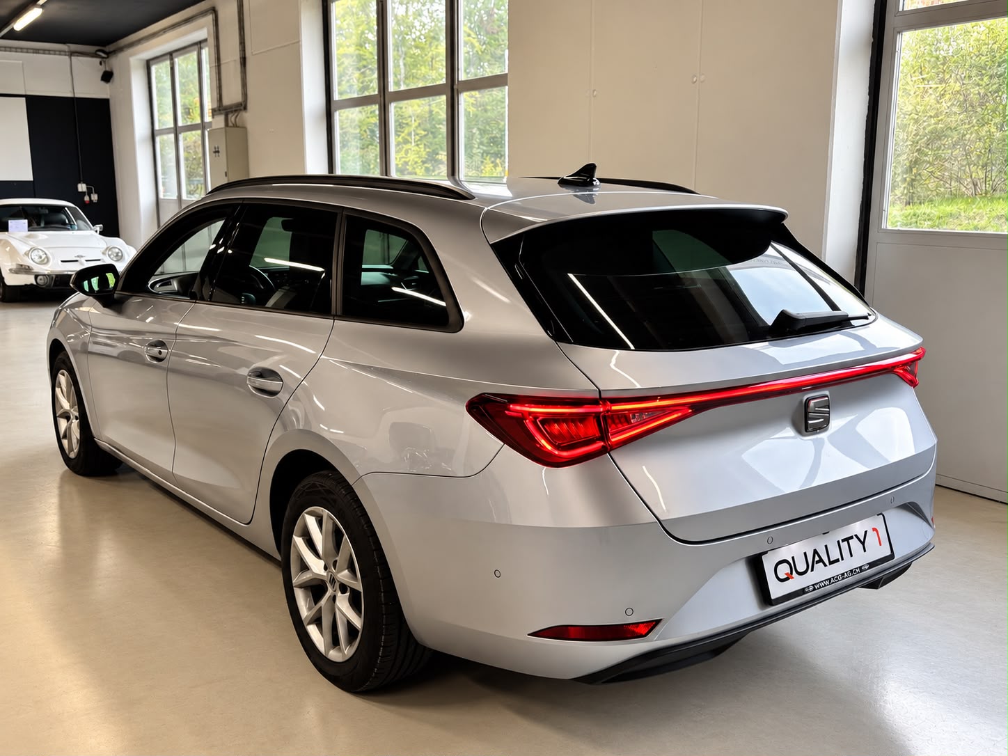 SEAT Leon ST 2.0 TDI EVO DSG Style-image-8