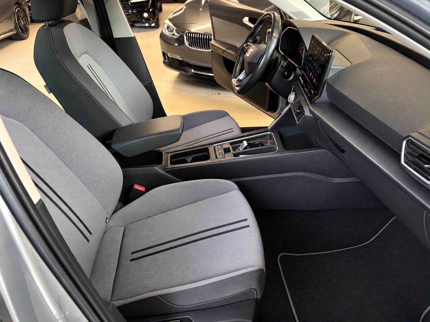 SEAT Leon ST 2.0 TDI EVO DSG Style-image-13