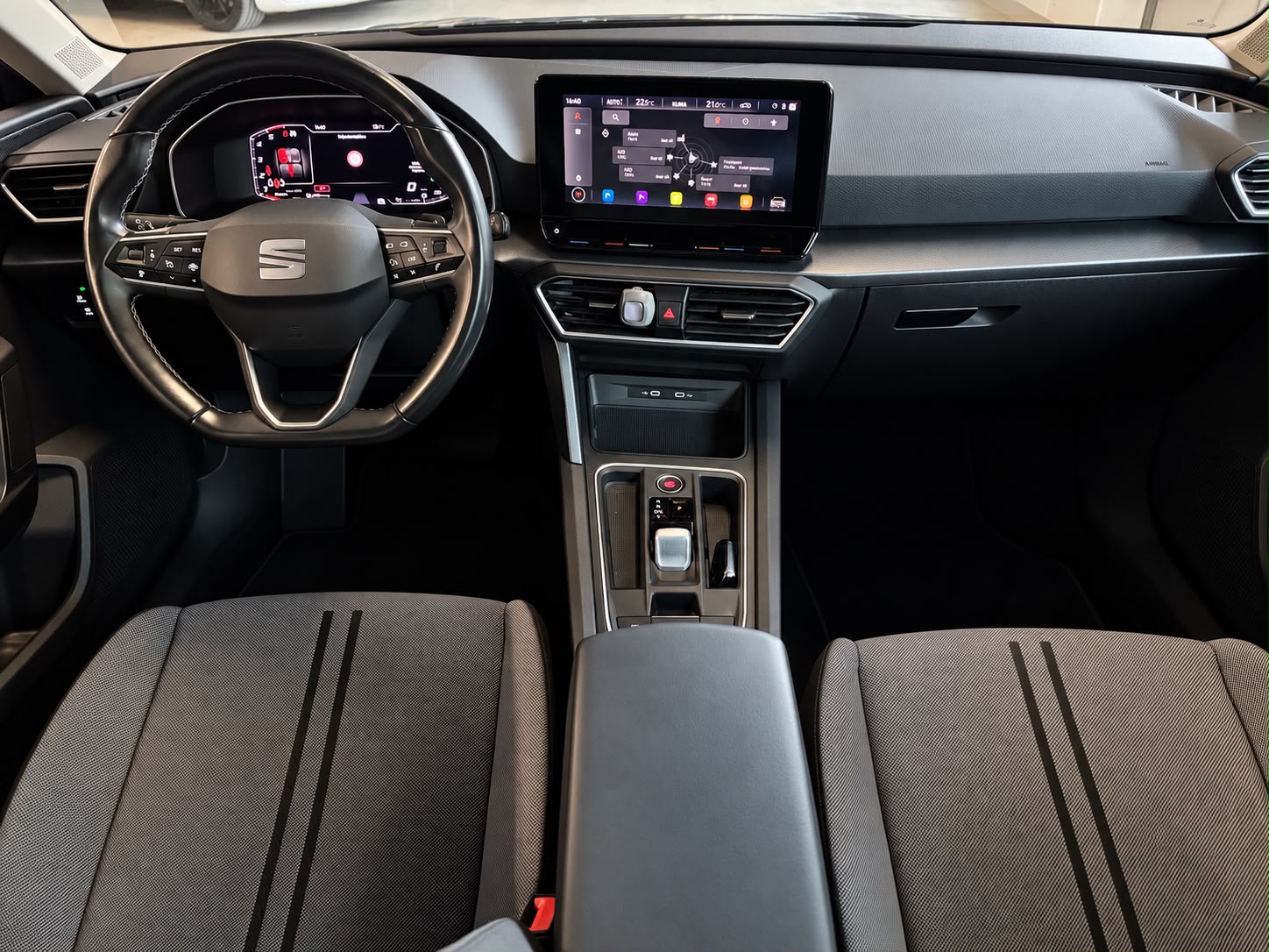 SEAT Leon ST 2.0 TDI EVO DSG Style-image-17