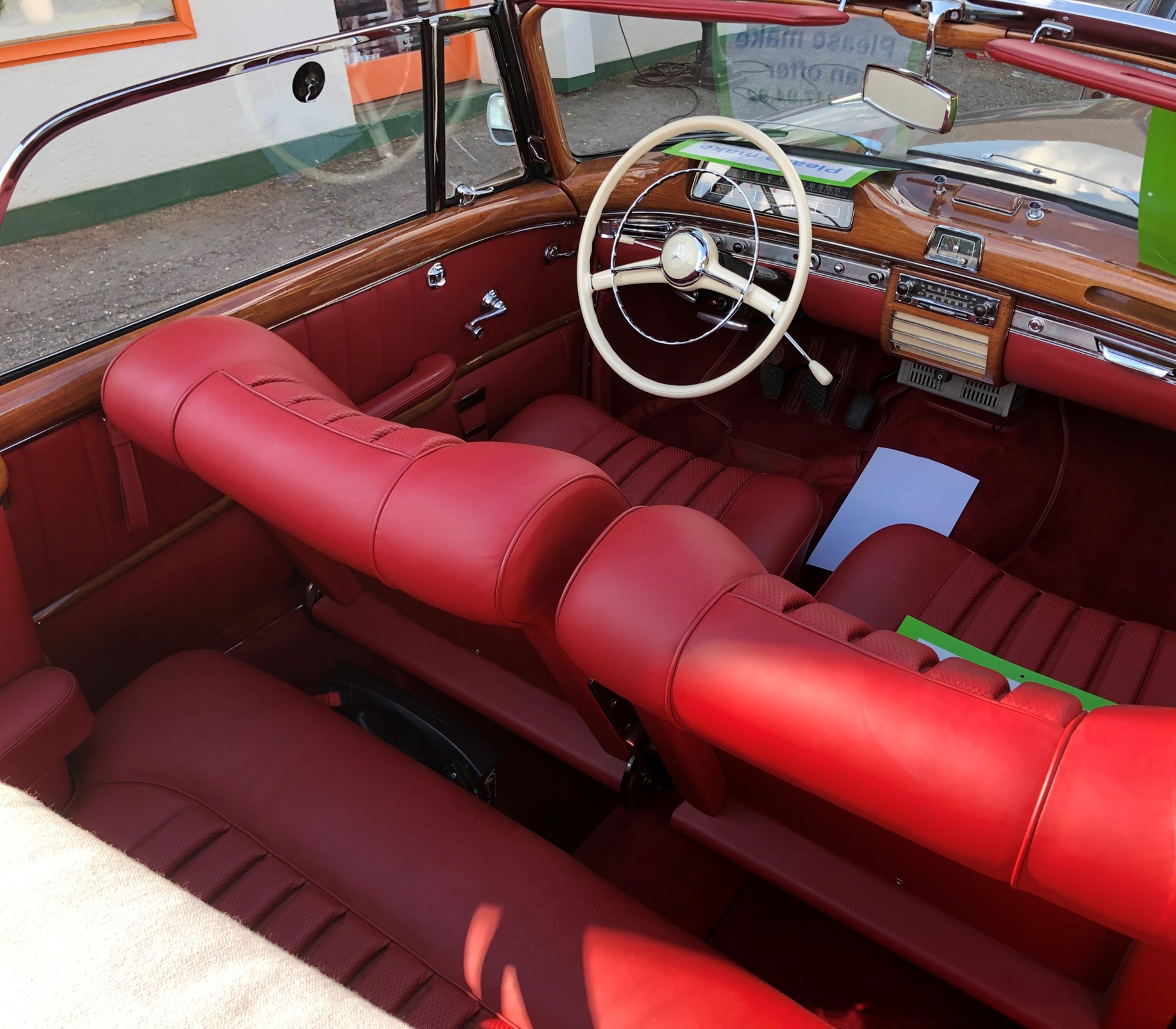 MERCEDES-BENZ 220 SE Convertible Full Restaured-image-5