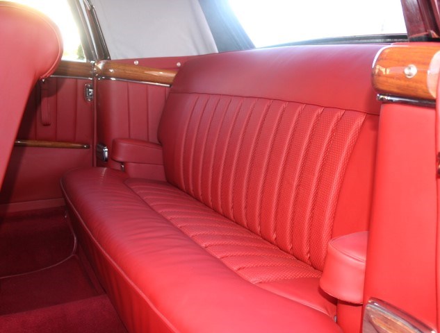 MERCEDES-BENZ 220 SE Convertible Full Restaured-image-15