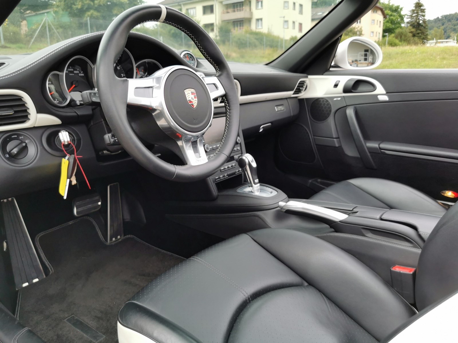 PORSCHE 911 Speedster PDK-image-9