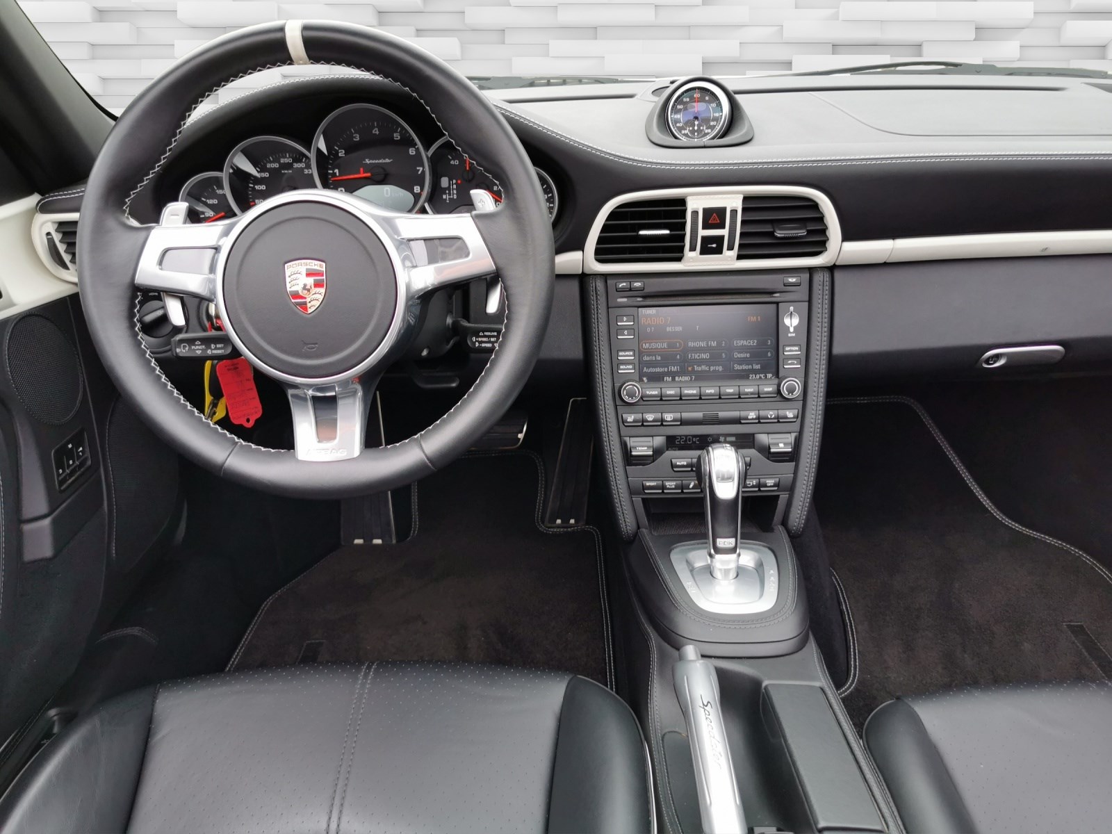 PORSCHE 911 Speedster PDK-image-11