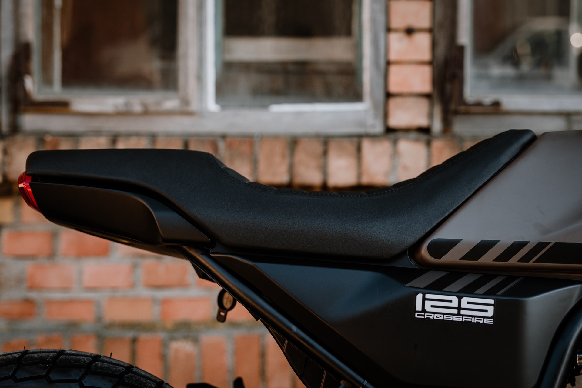 BRIXTON CROSSFIRE 125 LC - GRATIS LIEFERUNG-image-4