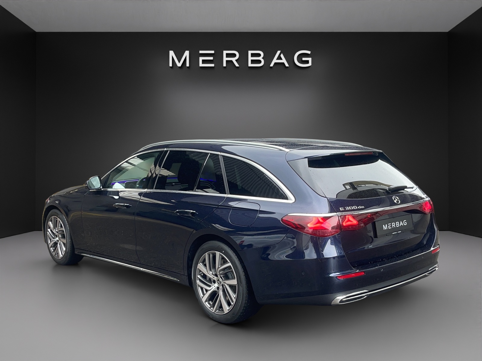 MERCEDES-BENZ E 300 de T 4Matic 9G-Tronic-image-3
