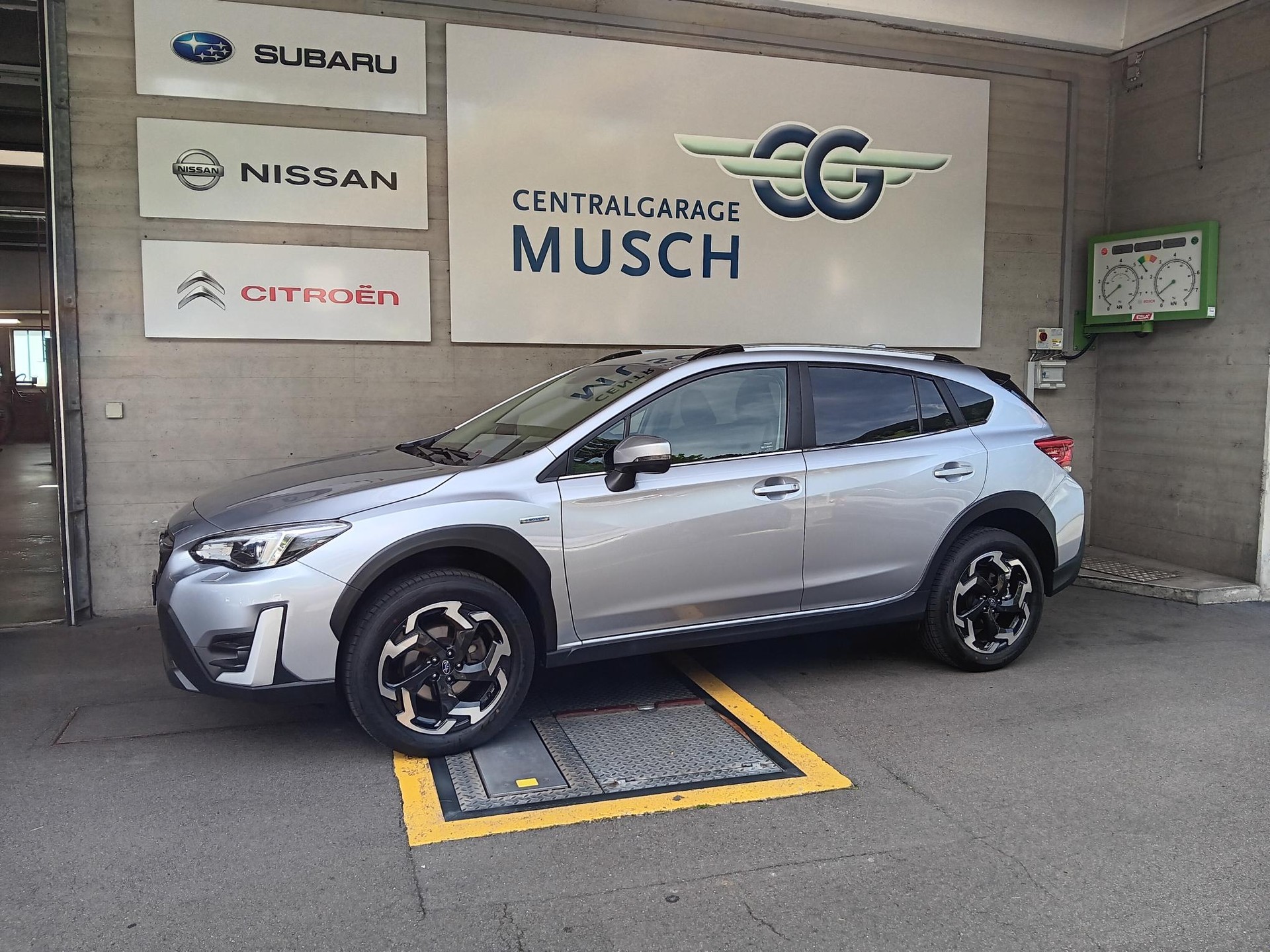 SUBARU XV 2.0 e-Boxer Swiss Plus AWD Lineartronic-showroom-element-1