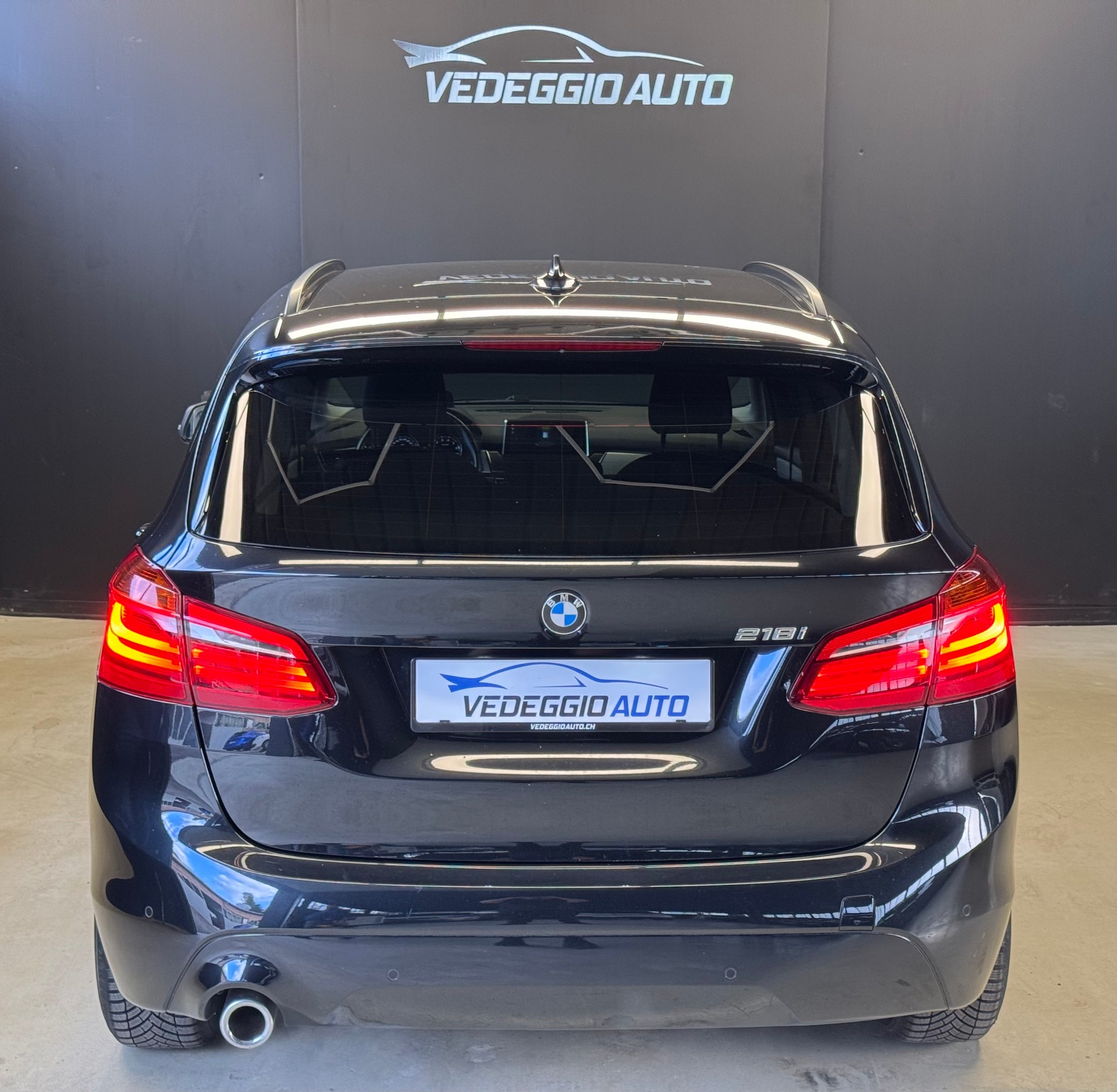 BMW 218i Active Tourer DKG-image-3