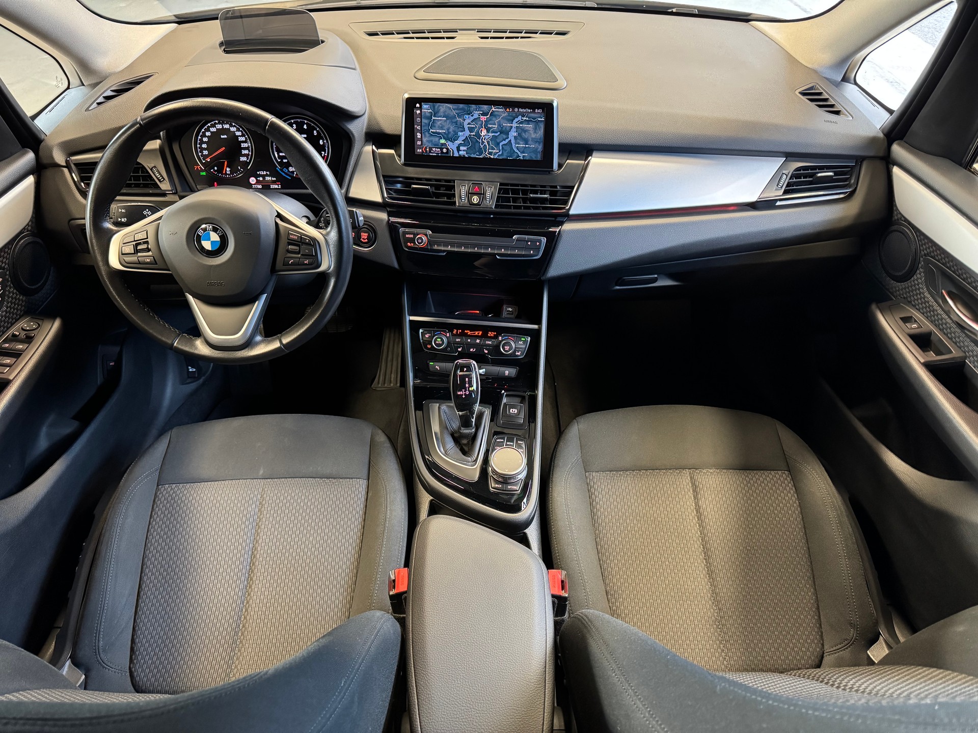 BMW 218i Active Tourer DKG-image-9