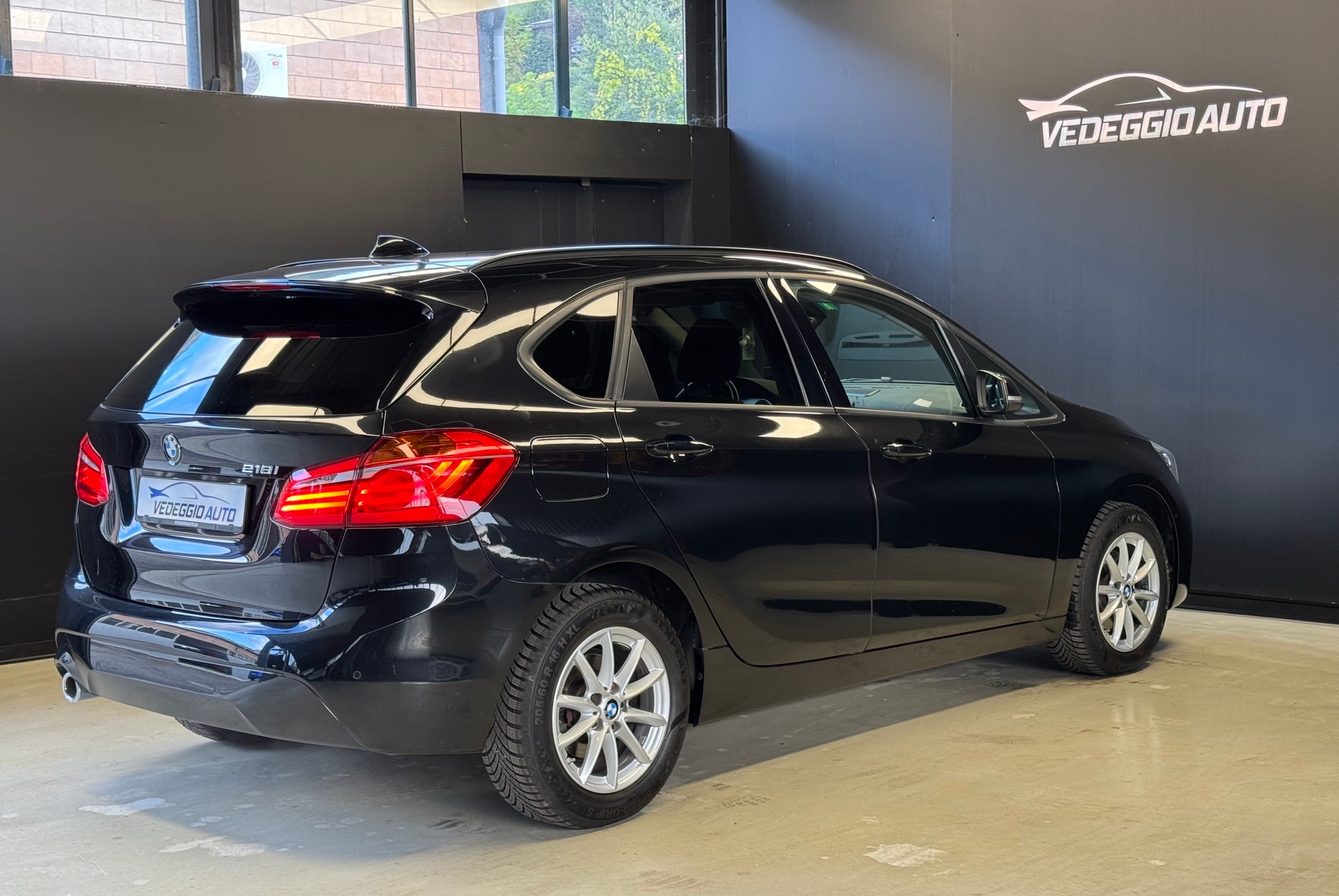 BMW 218i Active Tourer DKG-image-4